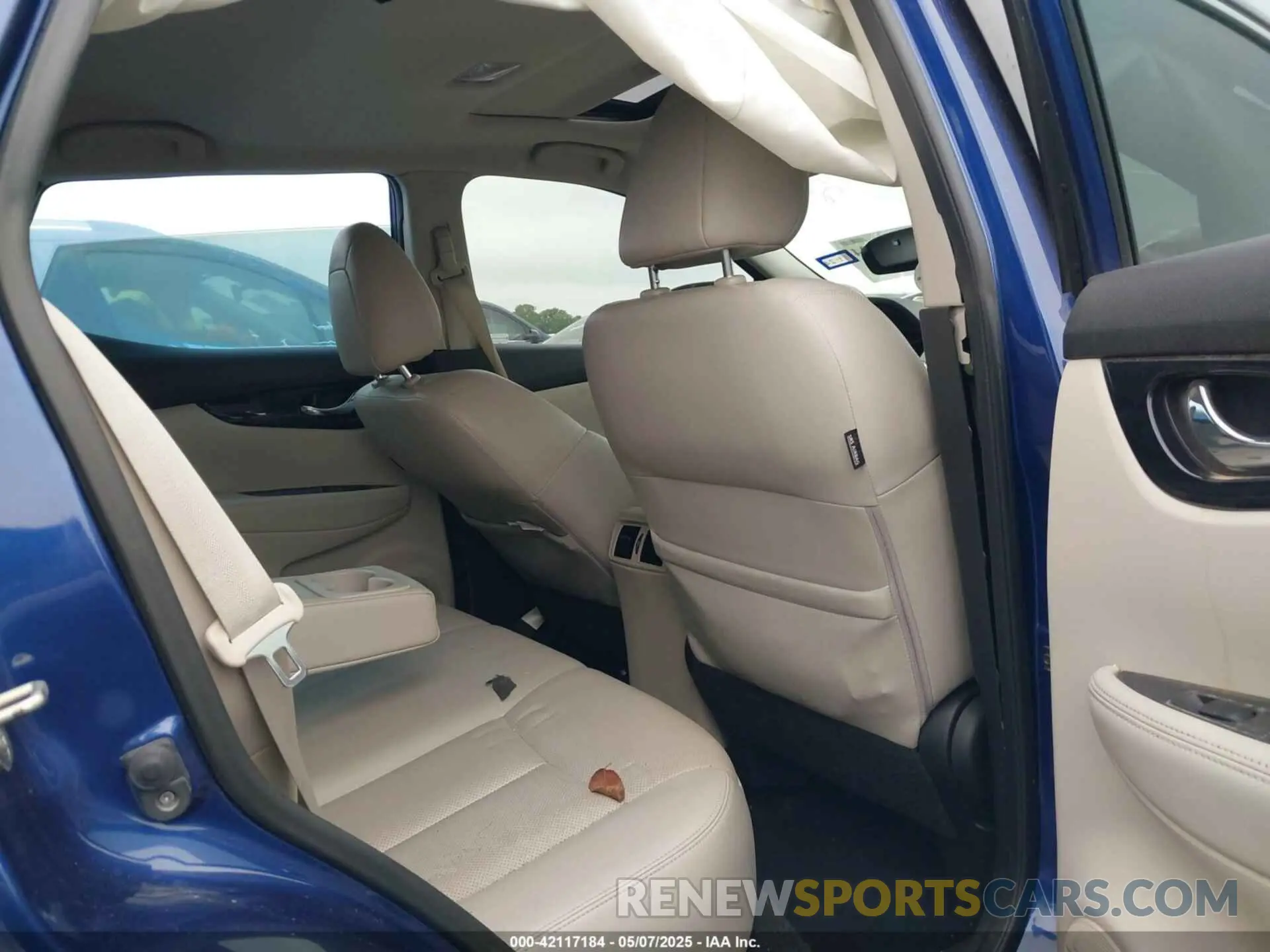8 fotografías del automóvil dañado JN1BJ1CPXKW226991 NISSAN ROGUE SPORT 2019