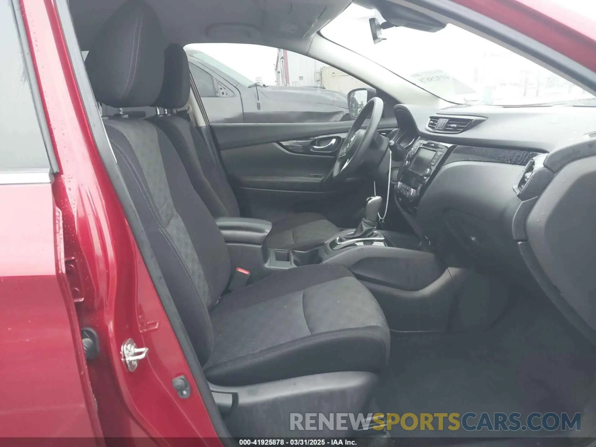 5 fotografías del automóvil dañado JN1BJ1CPXKW242558 NISSAN ROGUE SPORT 2019
