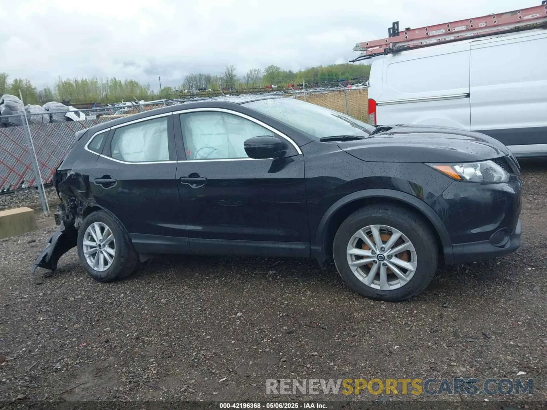 12 fotografías del automóvil dañado JN1BJ1CR0KW329564 NISSAN ROGUE SPORT 2019