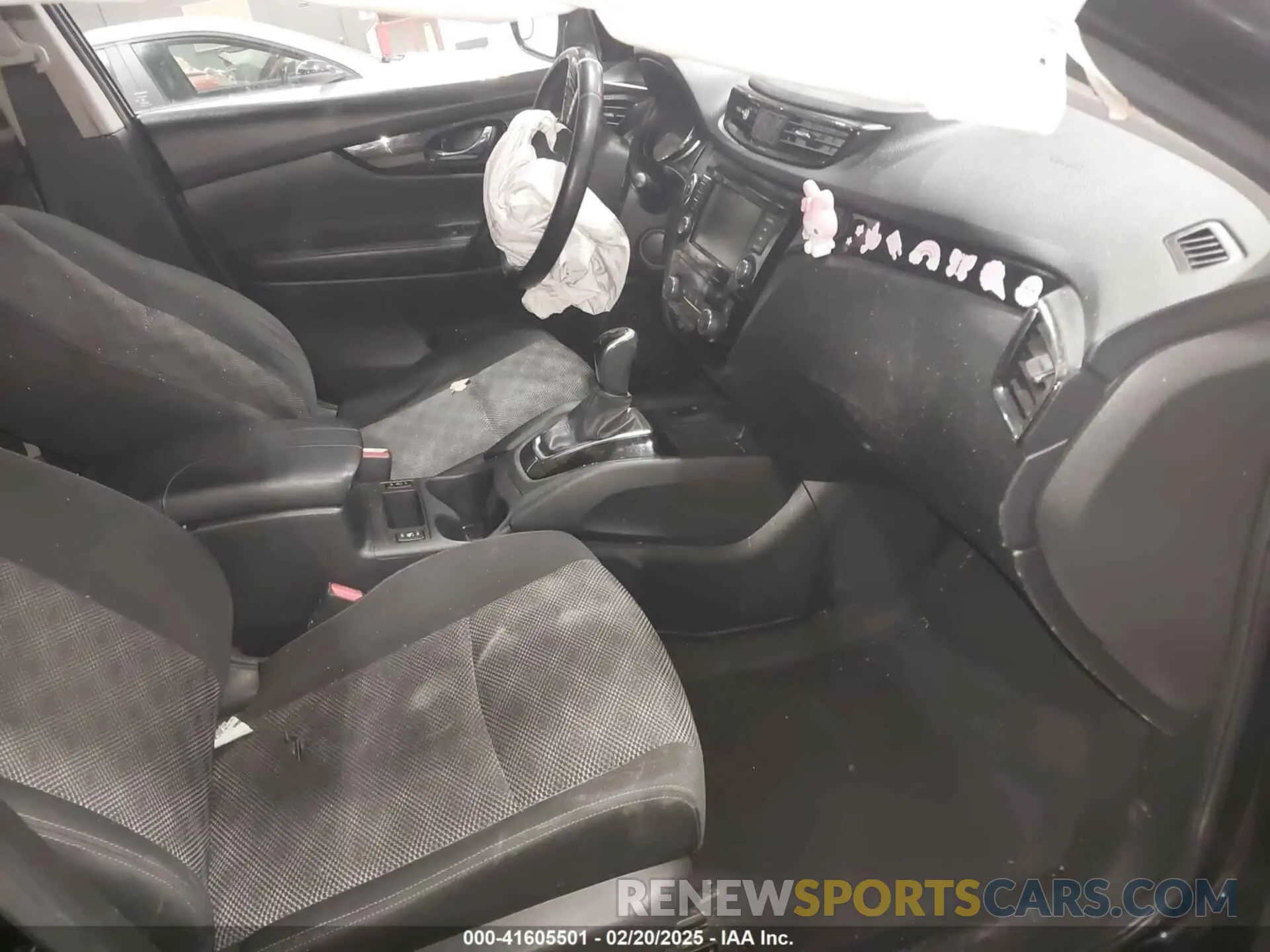 5 fotografías del automóvil dañado JN1BJ1CR0KW337857 NISSAN ROGUE SPORT 2019