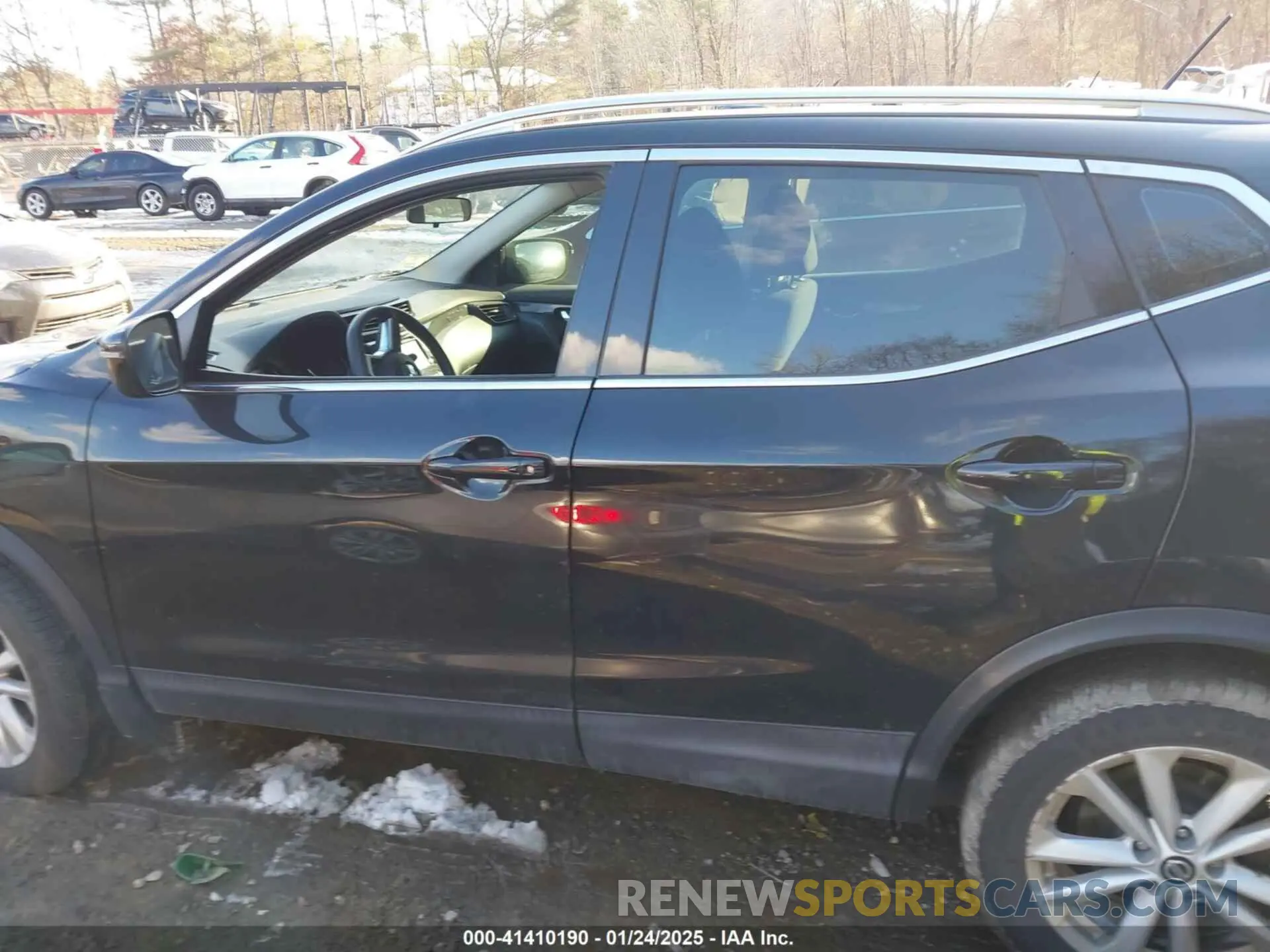 14 fotografías del automóvil dañado JN1BJ1CR0KW353170 NISSAN ROGUE SPORT 2019