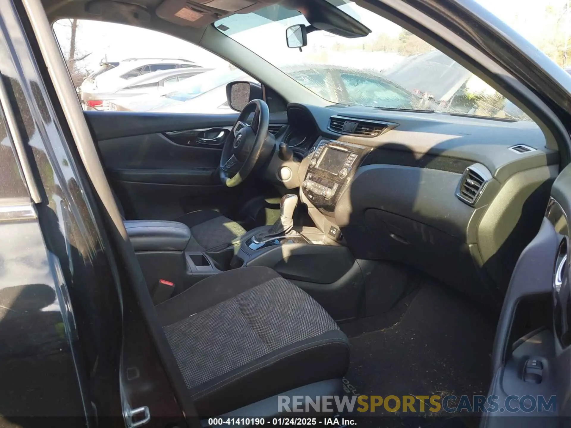5 fotografías del automóvil dañado JN1BJ1CR0KW353170 NISSAN ROGUE SPORT 2019