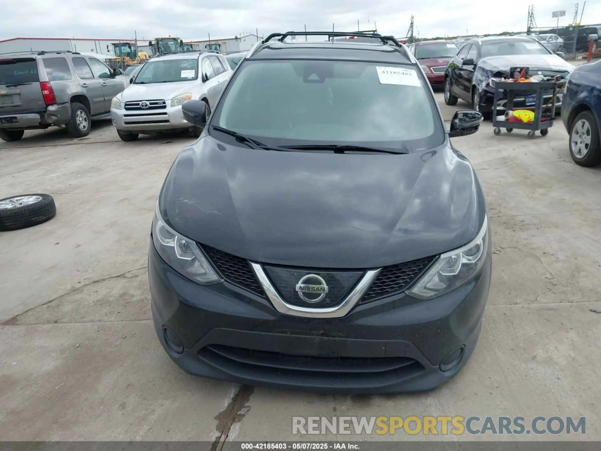 12 fotografías del automóvil dañado JN1BJ1CR0KW627340 NISSAN ROGUE SPORT 2019