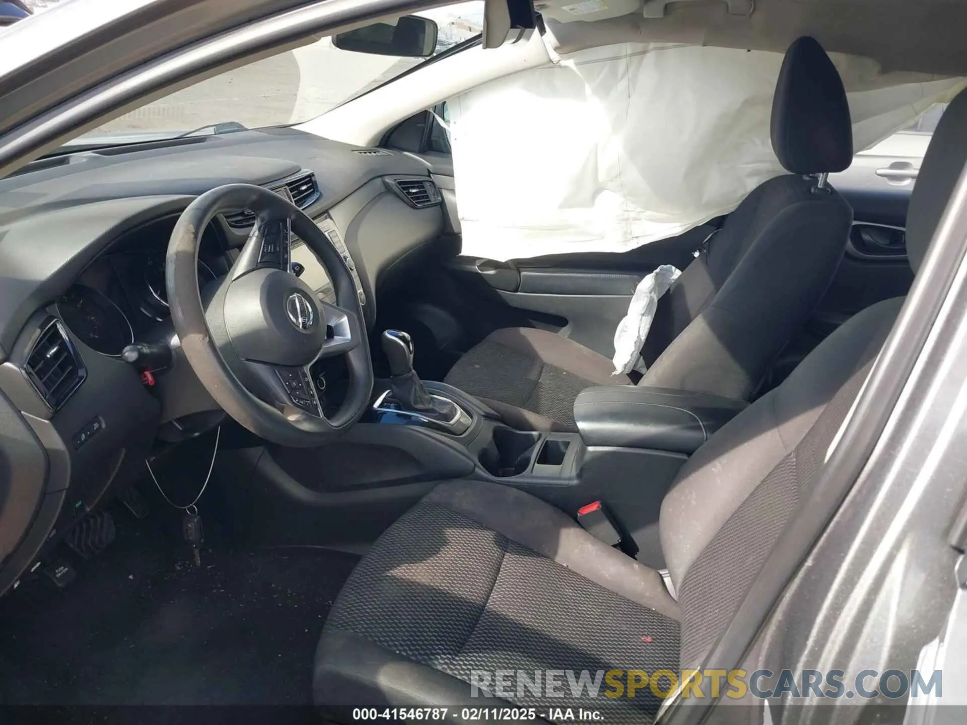 5 fotografías del automóvil dañado JN1BJ1CR1KW333834 NISSAN ROGUE SPORT 2019