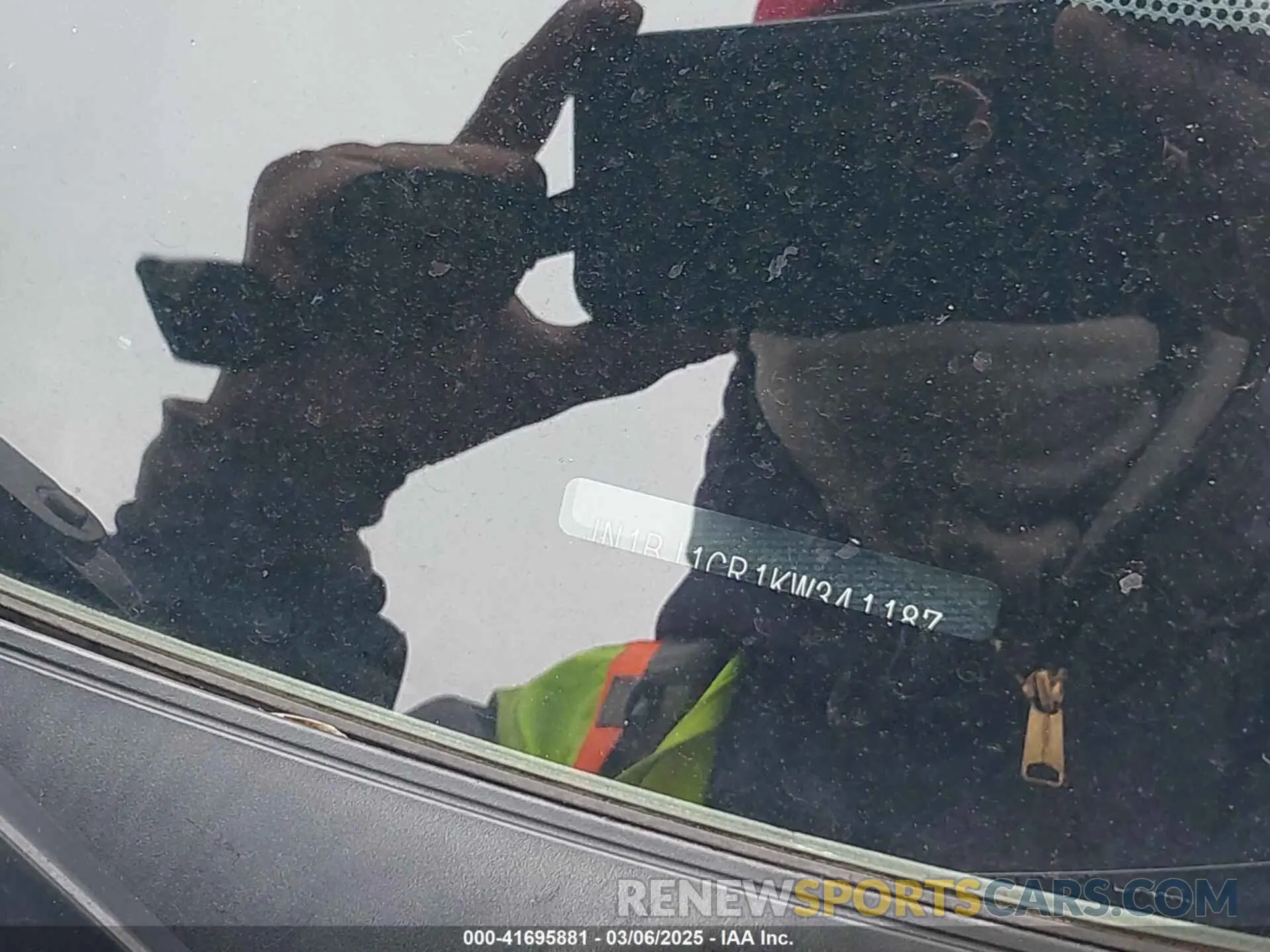 17 fotografías del automóvil dañado JN1BJ1CR1KW341187 NISSAN ROGUE SPORT 2019