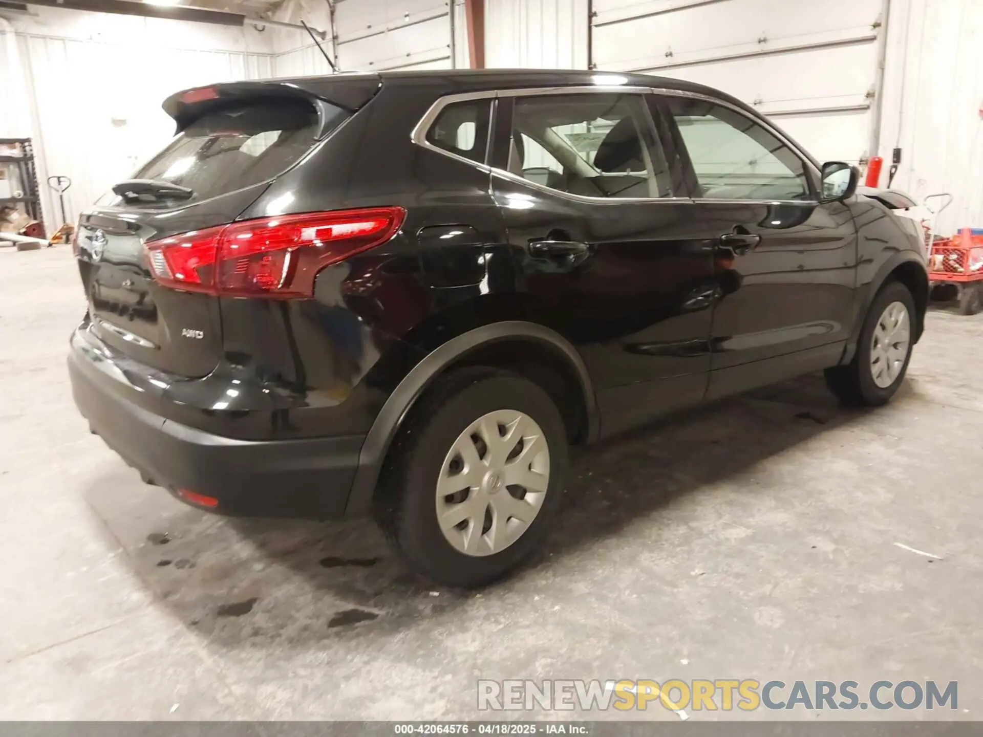 4 fotografías del automóvil dañado JN1BJ1CR1KW624110 NISSAN ROGUE SPORT 2019