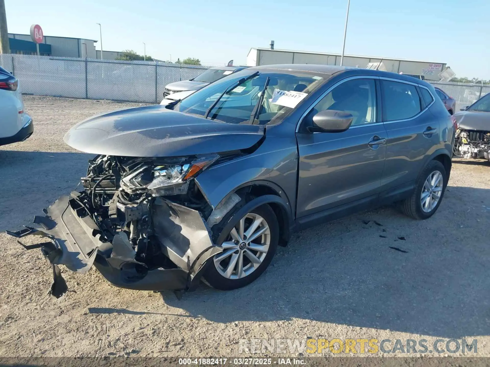 2 fotografías del automóvil dañado JN1BJ1CR2KW337505 NISSAN ROGUE SPORT 2019