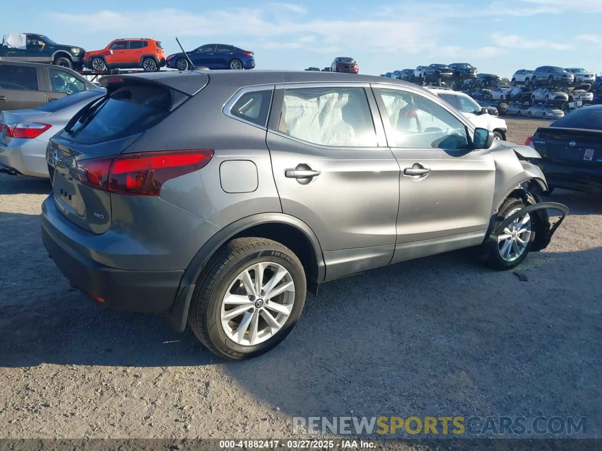 4 fotografías del automóvil dañado JN1BJ1CR2KW337505 NISSAN ROGUE SPORT 2019