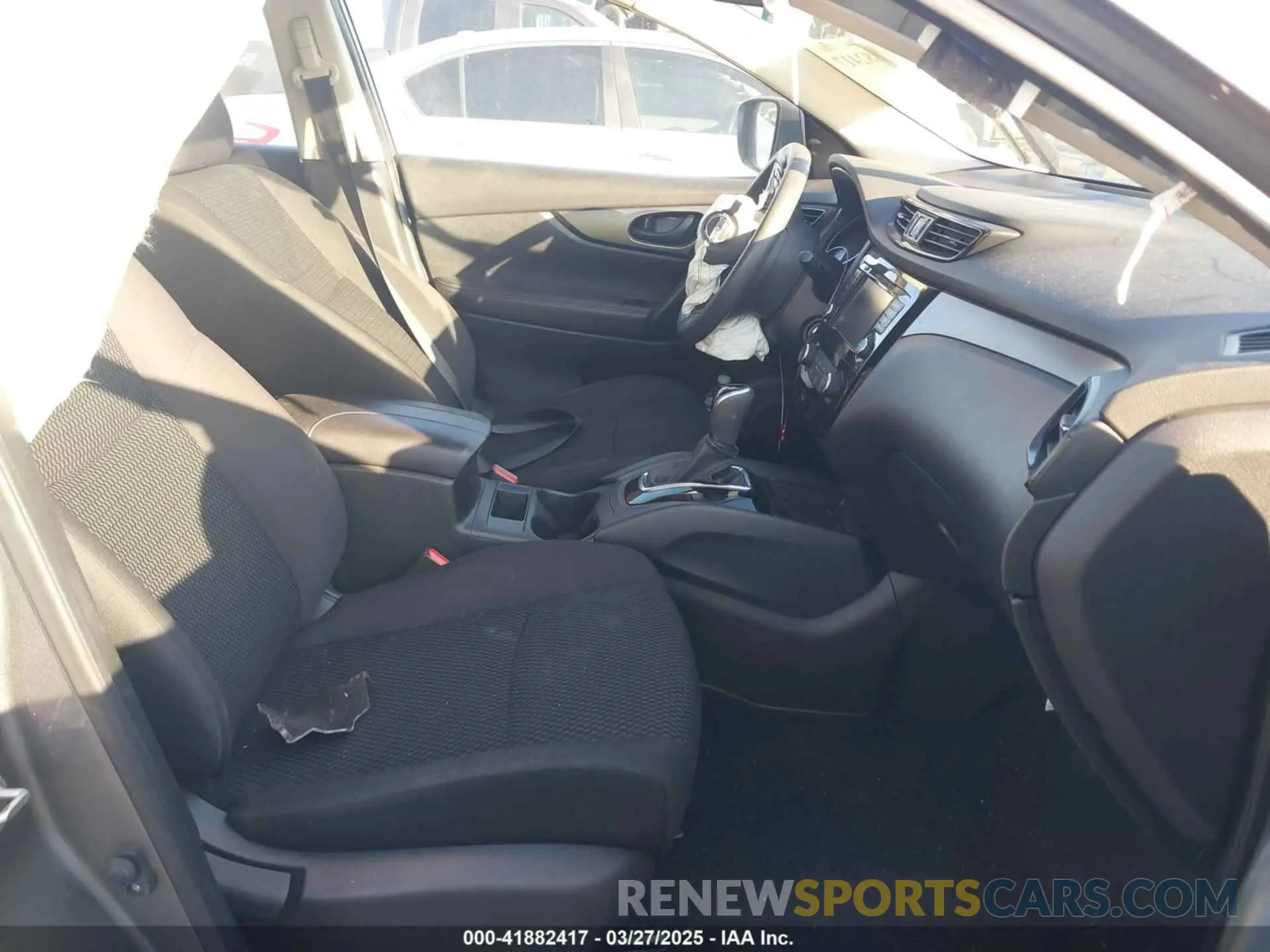 5 fotografías del automóvil dañado JN1BJ1CR2KW337505 NISSAN ROGUE SPORT 2019