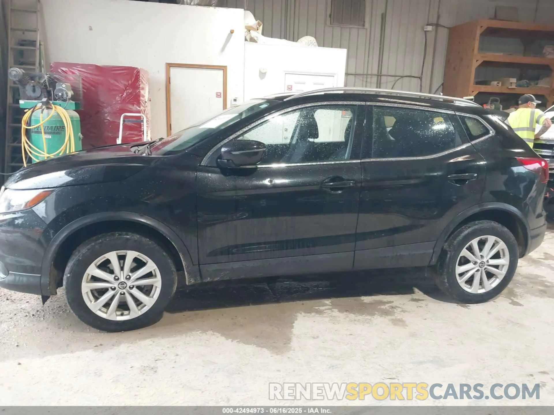 14 fotografías del automóvil dañado JN1BJ1CR2KW348052 NISSAN ROGUE SPORT 2019