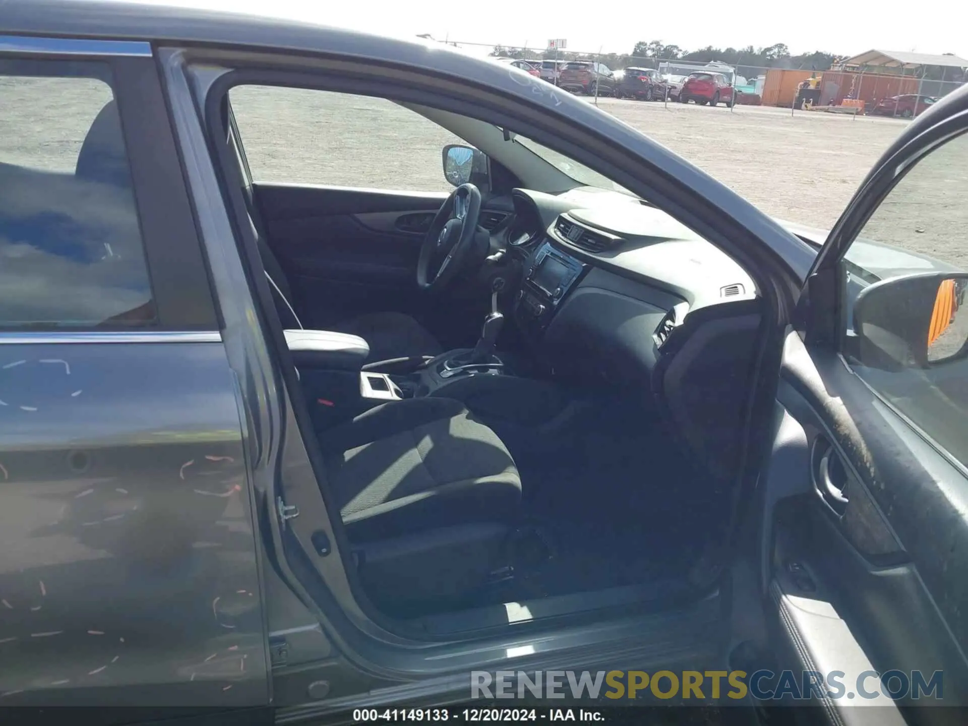 5 fotografías del automóvil dañado JN1BJ1CR2KW348715 NISSAN ROGUE SPORT 2019