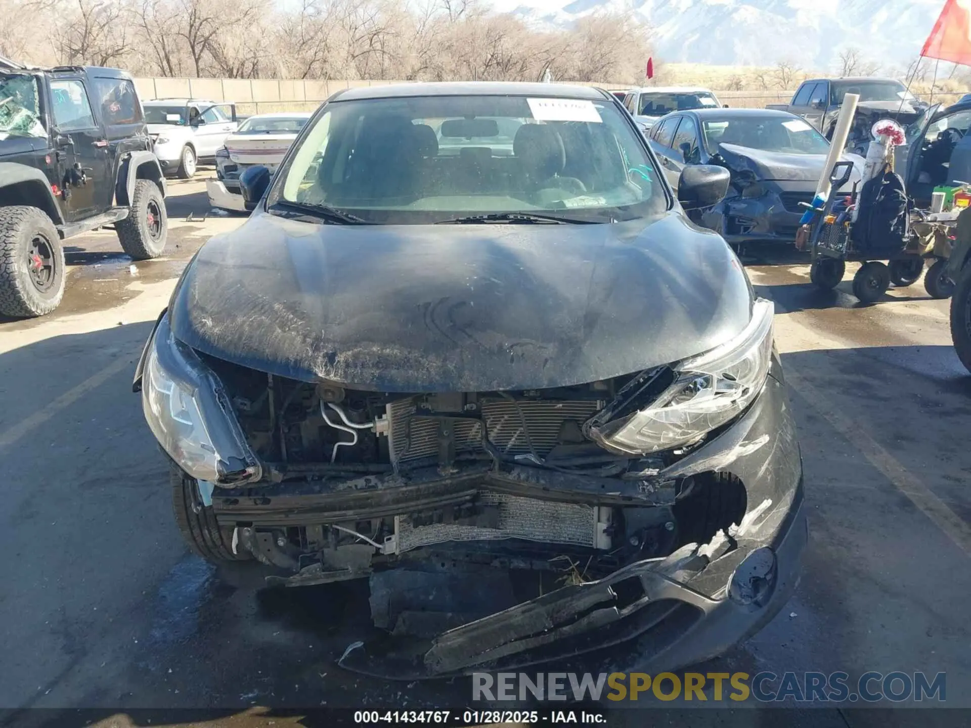 11 fotografías del automóvil dañado JN1BJ1CR5KW628645 NISSAN ROGUE SPORT 2019