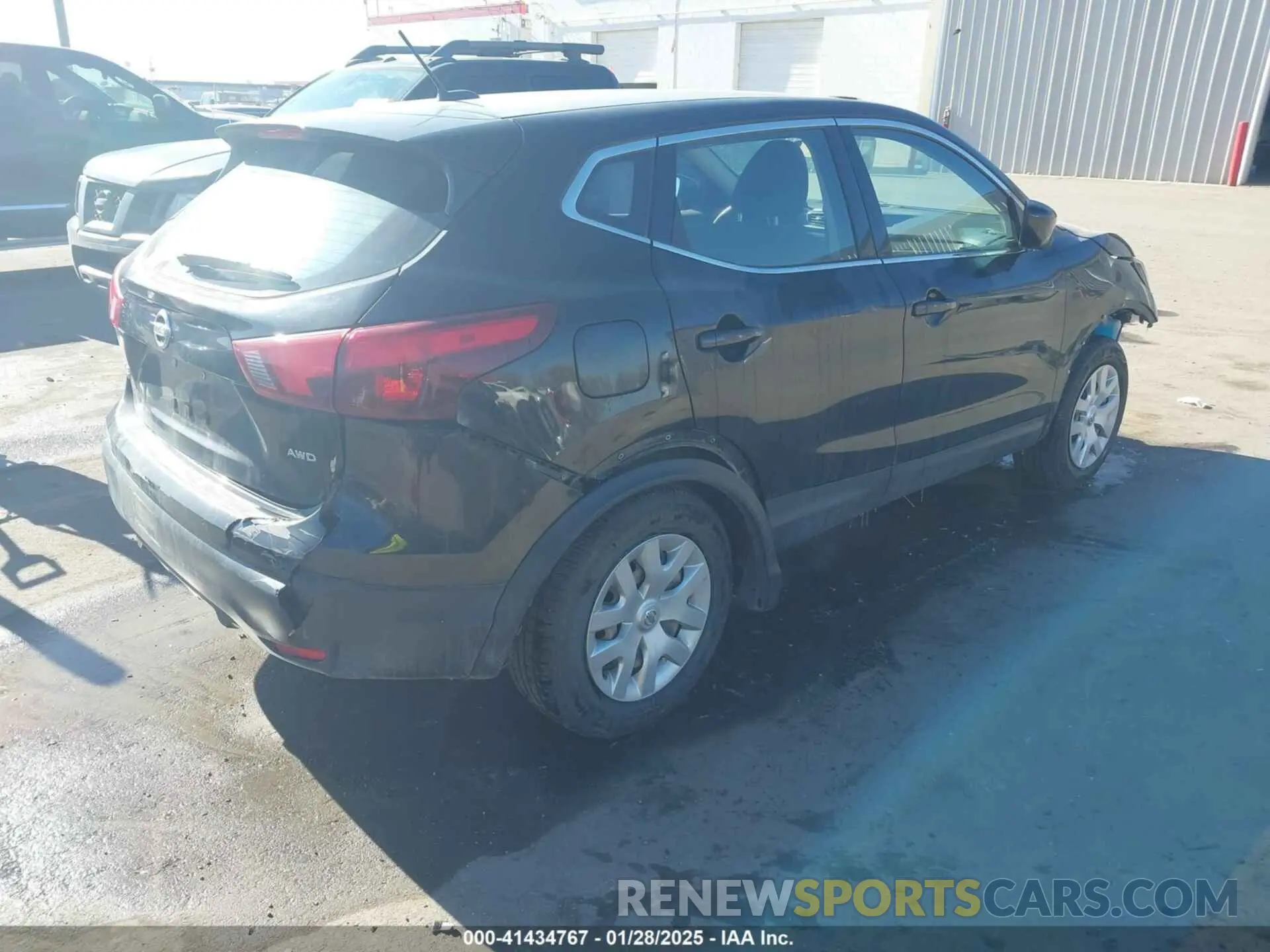 4 fotografías del automóvil dañado JN1BJ1CR5KW628645 NISSAN ROGUE SPORT 2019