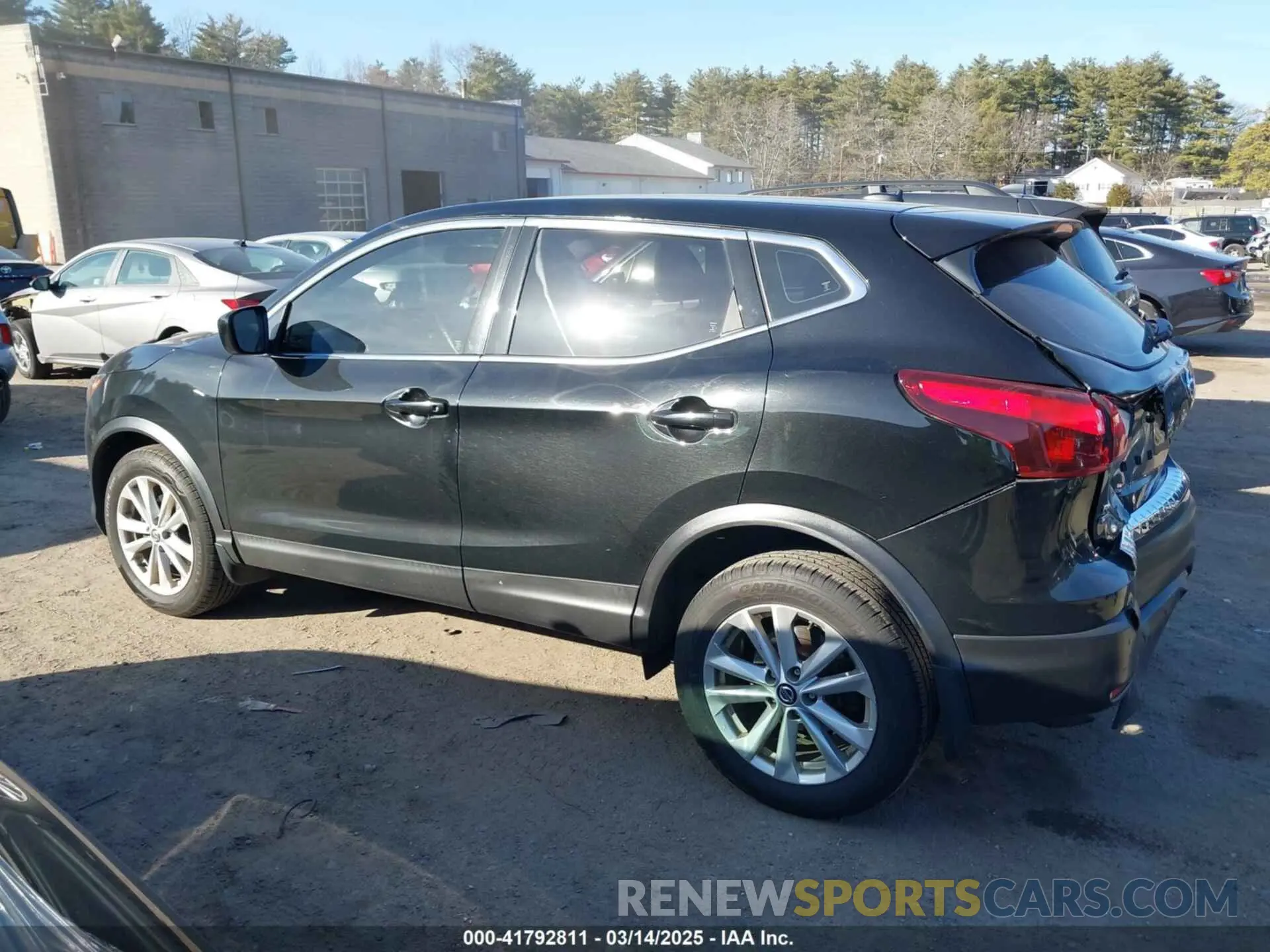 14 fotografías del automóvil dañado JN1BJ1CR7KW311109 NISSAN ROGUE SPORT 2019