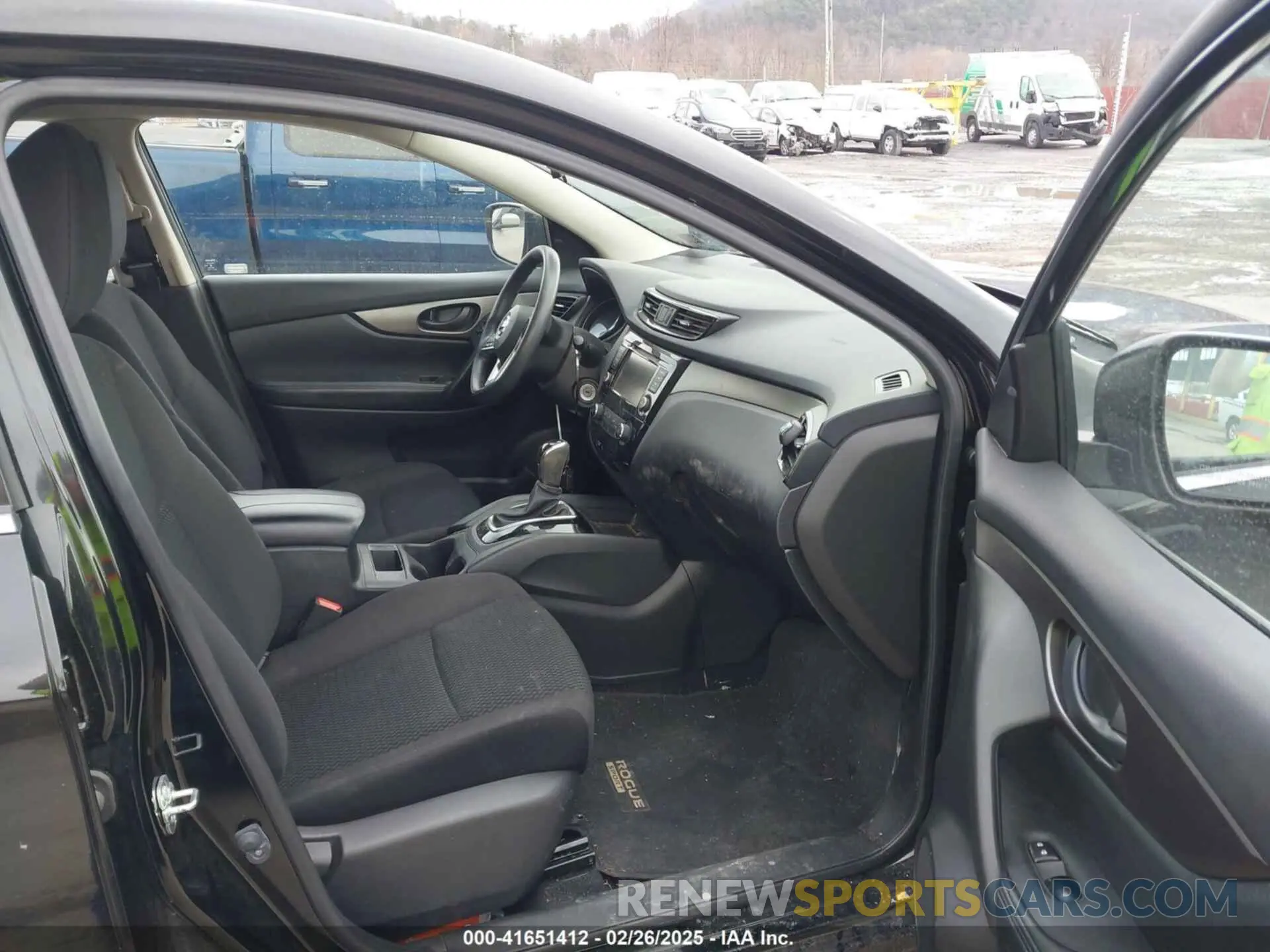 5 fotografías del automóvil dañado JN1BJ1CR7KW316763 NISSAN ROGUE SPORT 2019