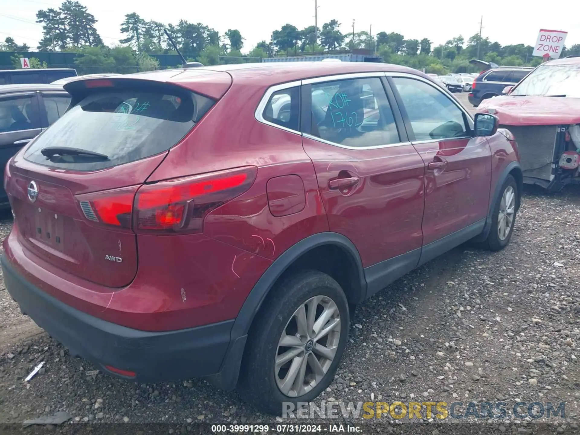 4 fotografías del automóvil dañado JN1BJ1CR7KW321946 NISSAN ROGUE SPORT 2019