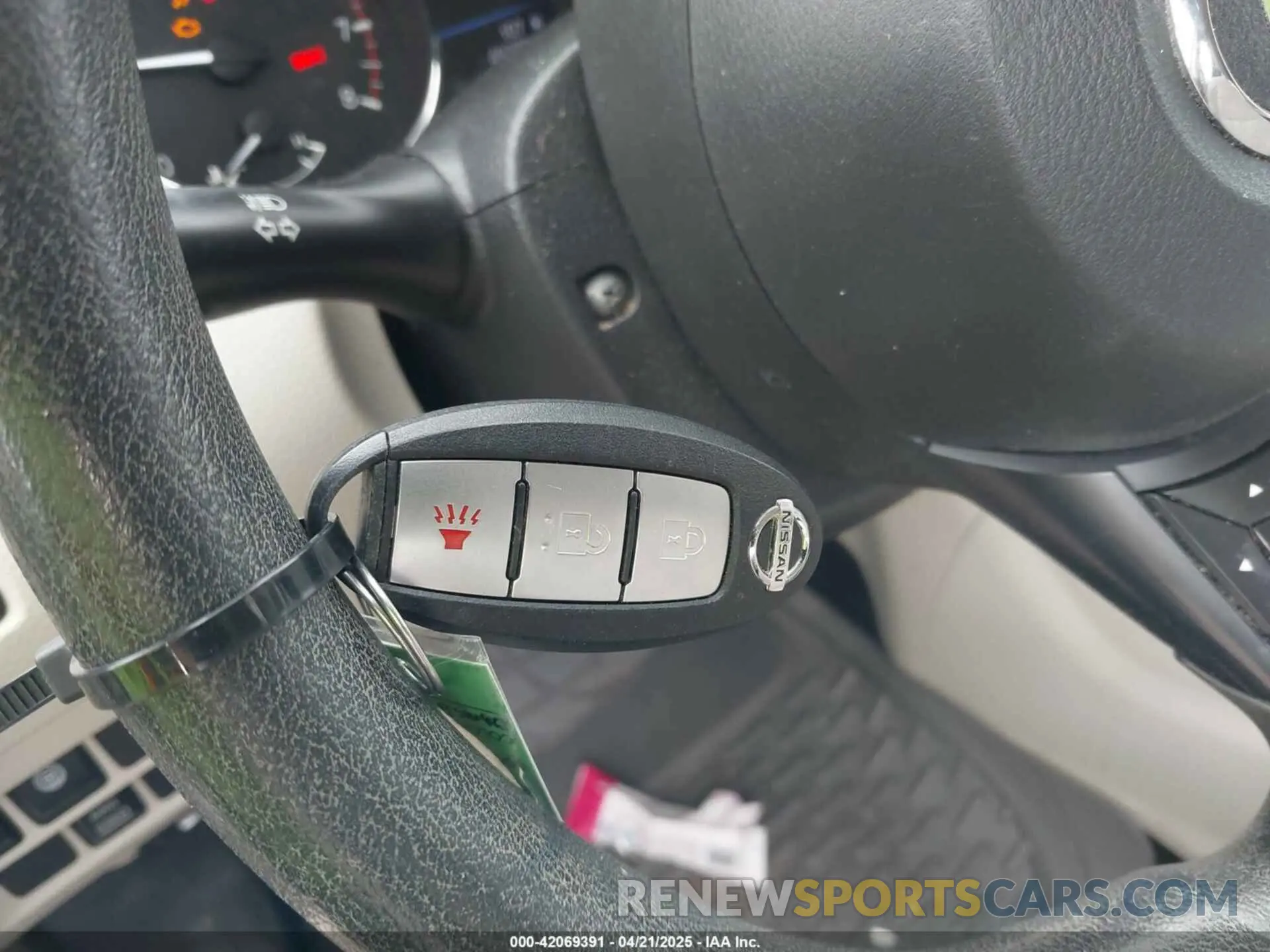 11 fotografías del automóvil dañado JN1BJ1CR7KW325687 NISSAN ROGUE SPORT 2019