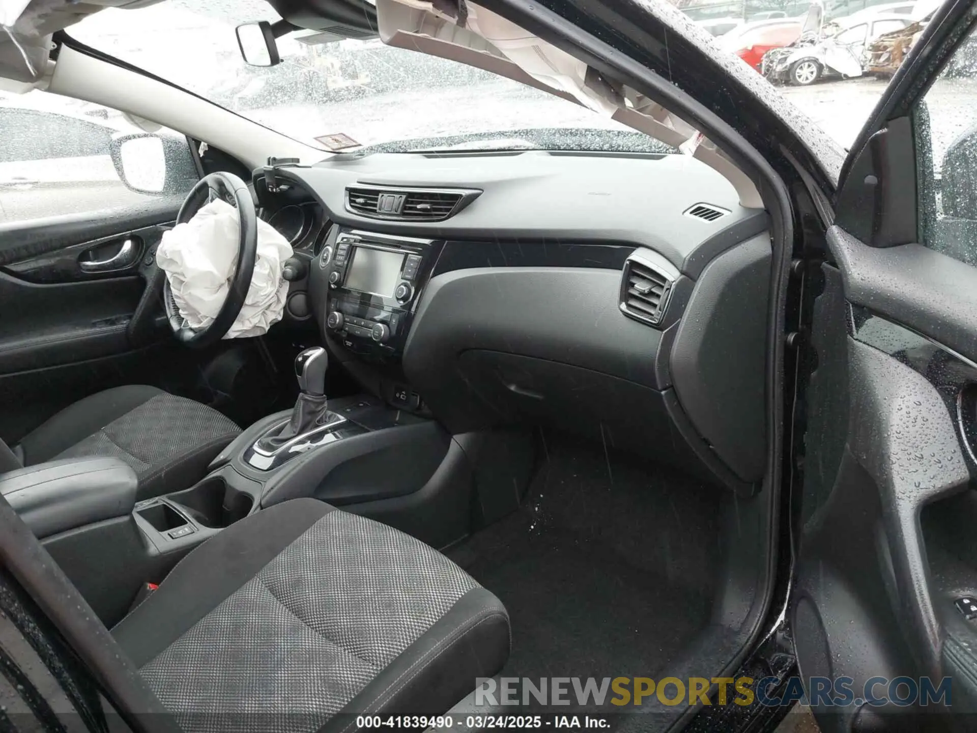5 fotografías del automóvil dañado JN1BJ1CR7KW351870 NISSAN ROGUE SPORT 2019