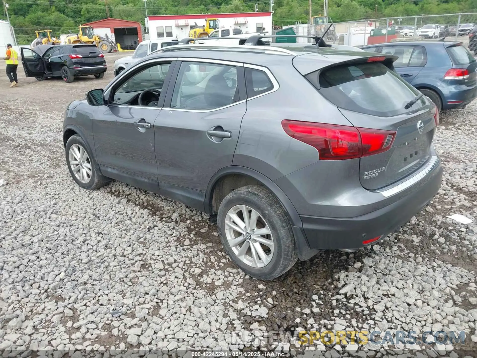 3 fotografías del automóvil dañado JN1BJ1CR7KW627870 NISSAN ROGUE SPORT 2019