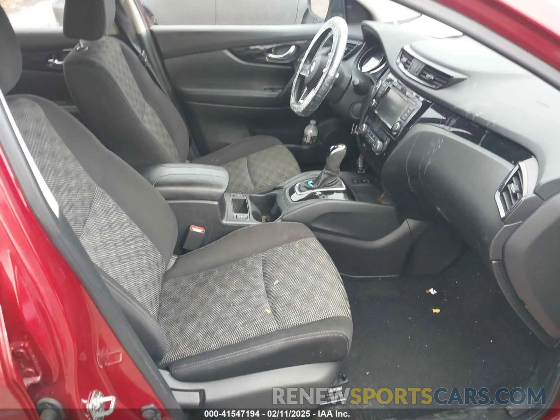 5 fotografías del automóvil dañado JN1BJ1CR8KW311328 NISSAN ROGUE SPORT 2019