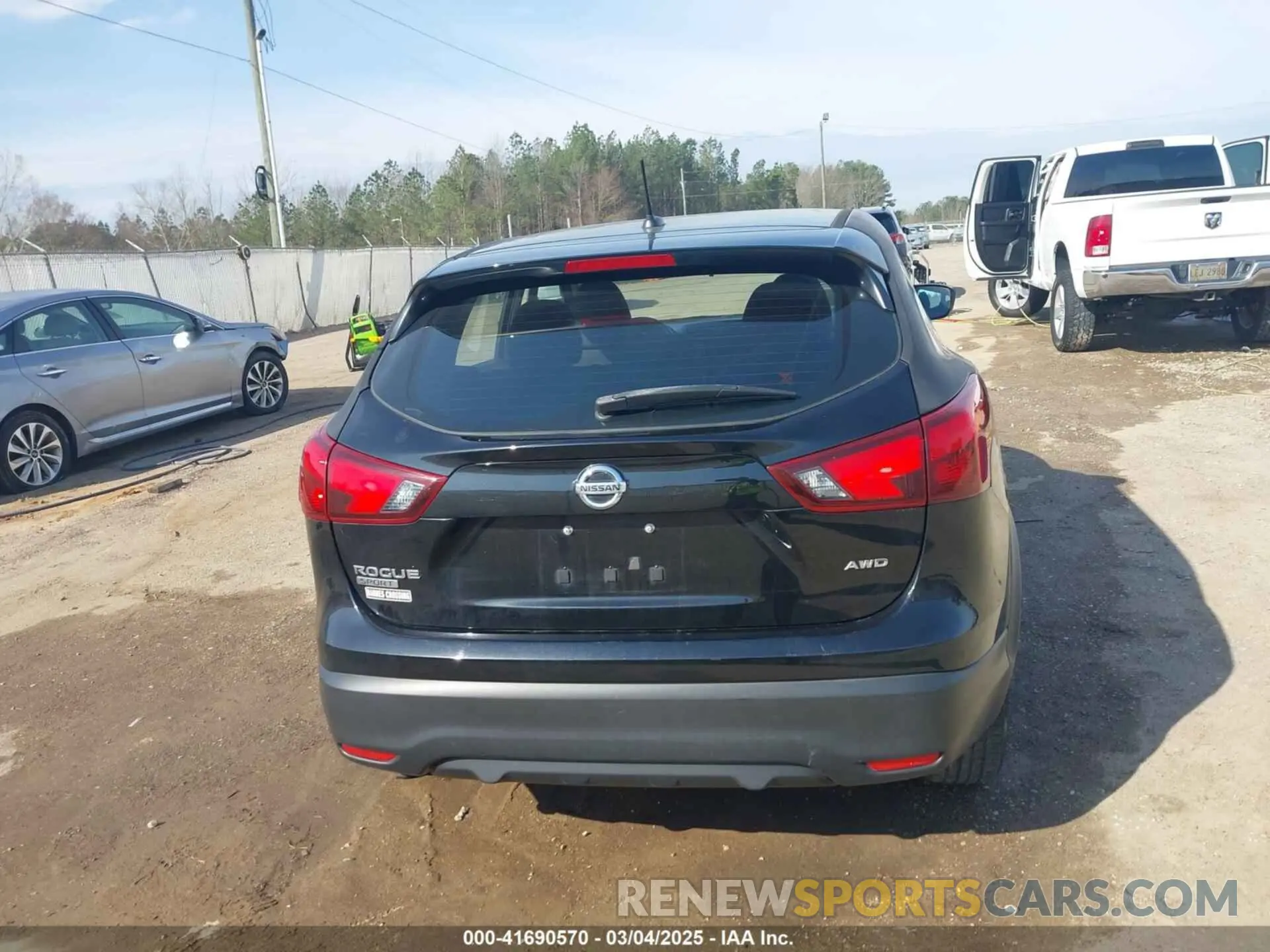 17 fotografías del automóvil dañado JN1BJ1CR8KW333880 NISSAN ROGUE SPORT 2019