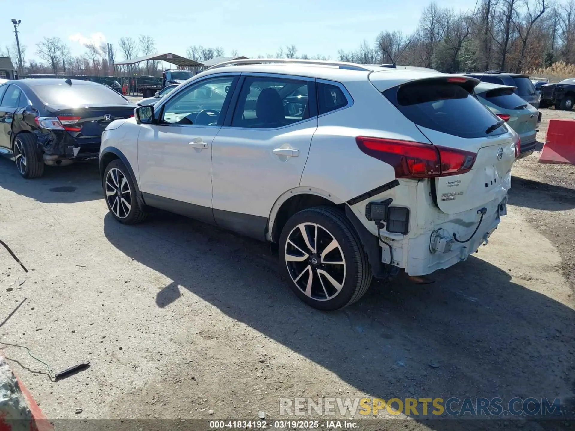 3 fotografías del automóvil dañado JN1BJ1CR9KW631192 NISSAN ROGUE SPORT 2019