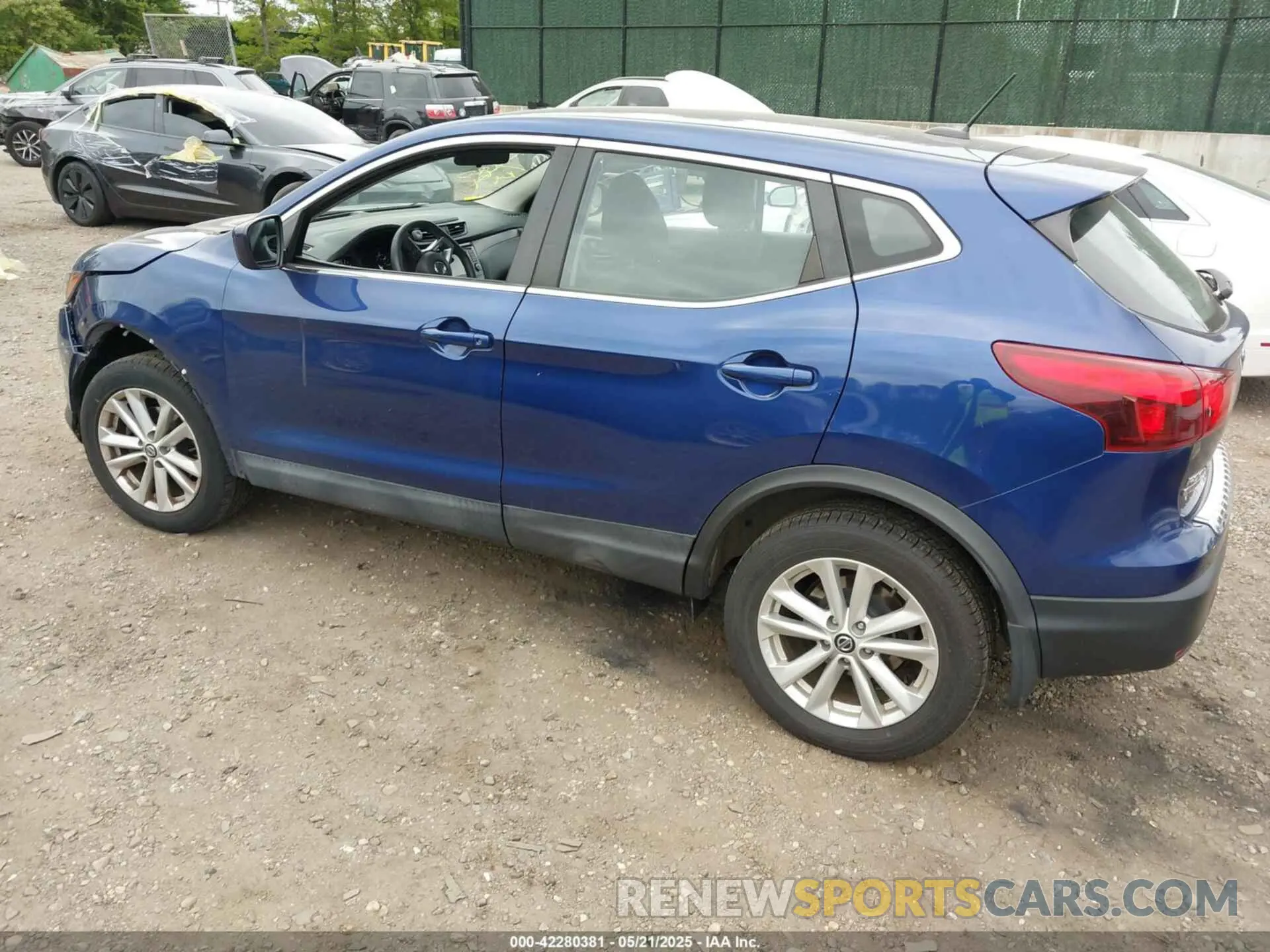 3 fotografías del automóvil dañado JN1BJ1CRXKW333511 NISSAN ROGUE SPORT 2019