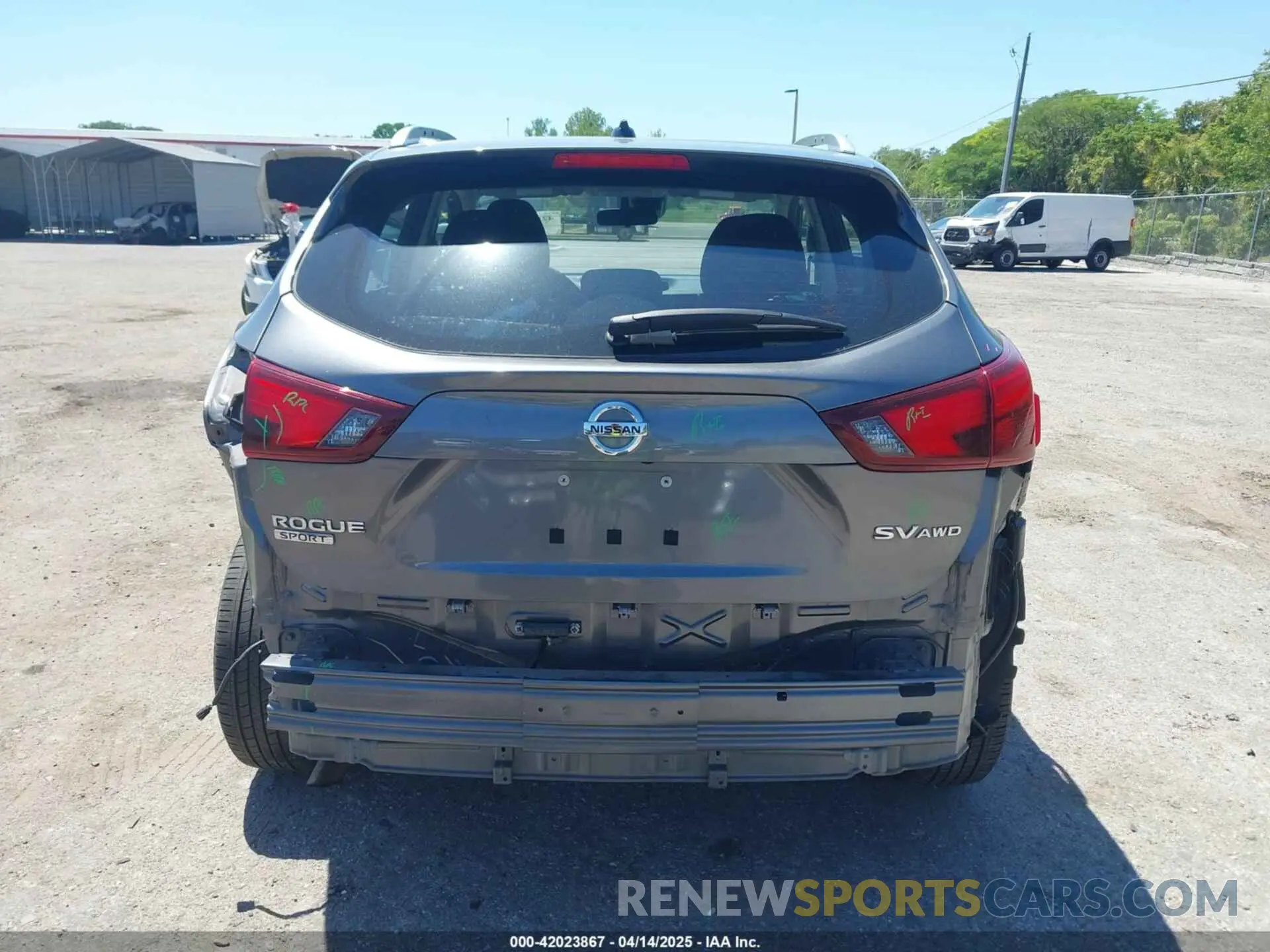 16 fotografías del automóvil dañado JN1BJ1CRXKW621514 NISSAN ROGUE SPORT 2019