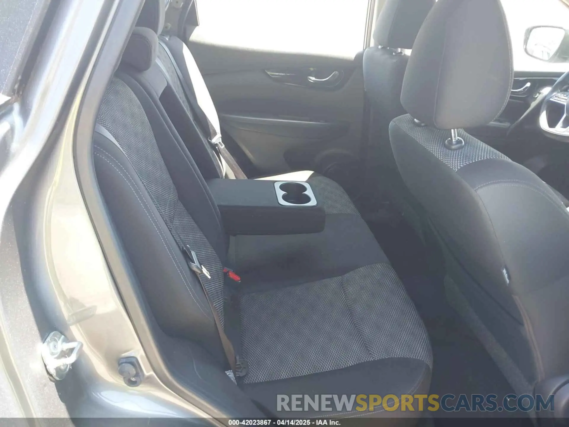 8 fotografías del automóvil dañado JN1BJ1CRXKW621514 NISSAN ROGUE SPORT 2019