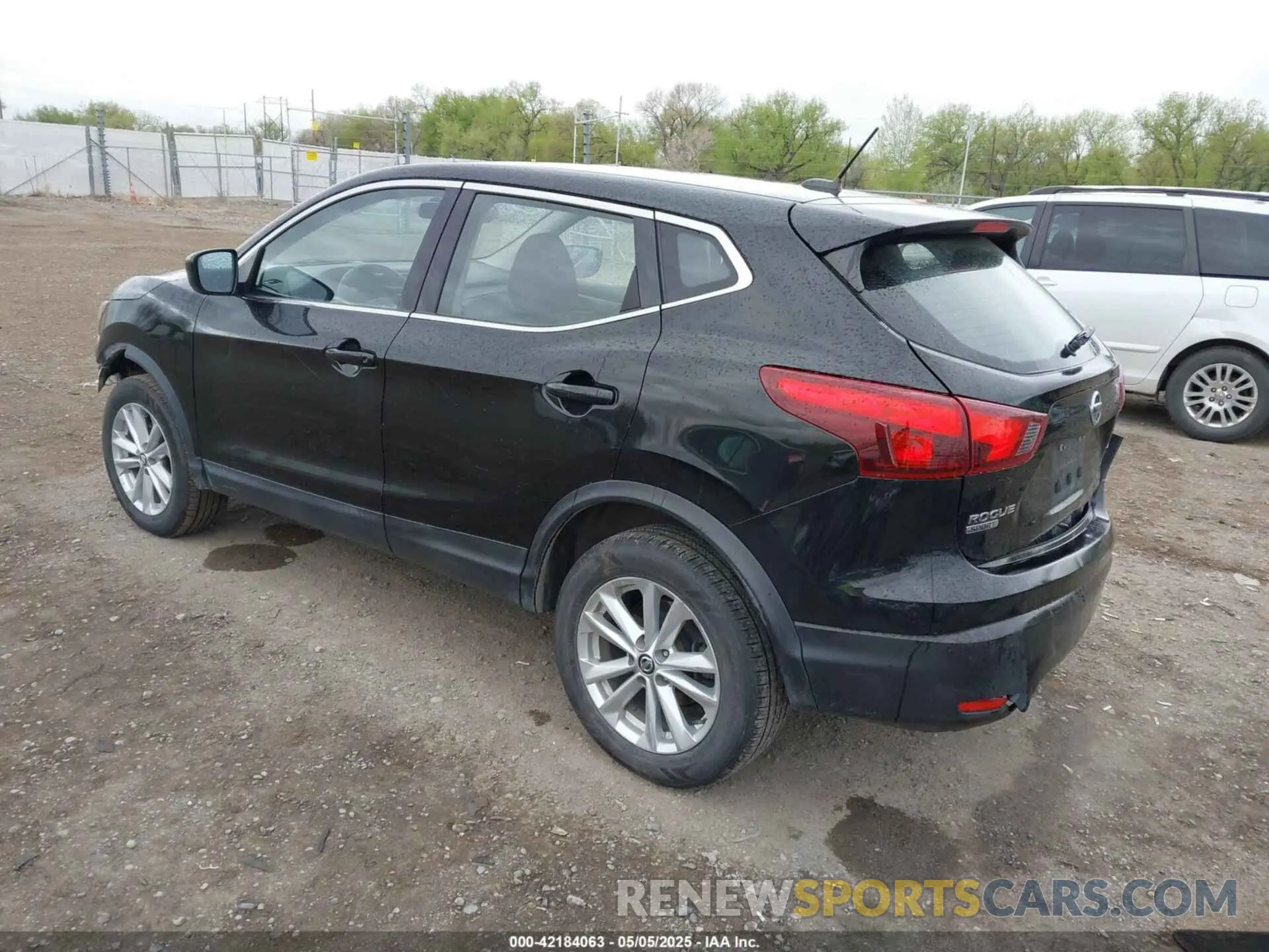 3 fotografías del automóvil dañado JN1BJ1CRXKW625059 NISSAN ROGUE SPORT 2019