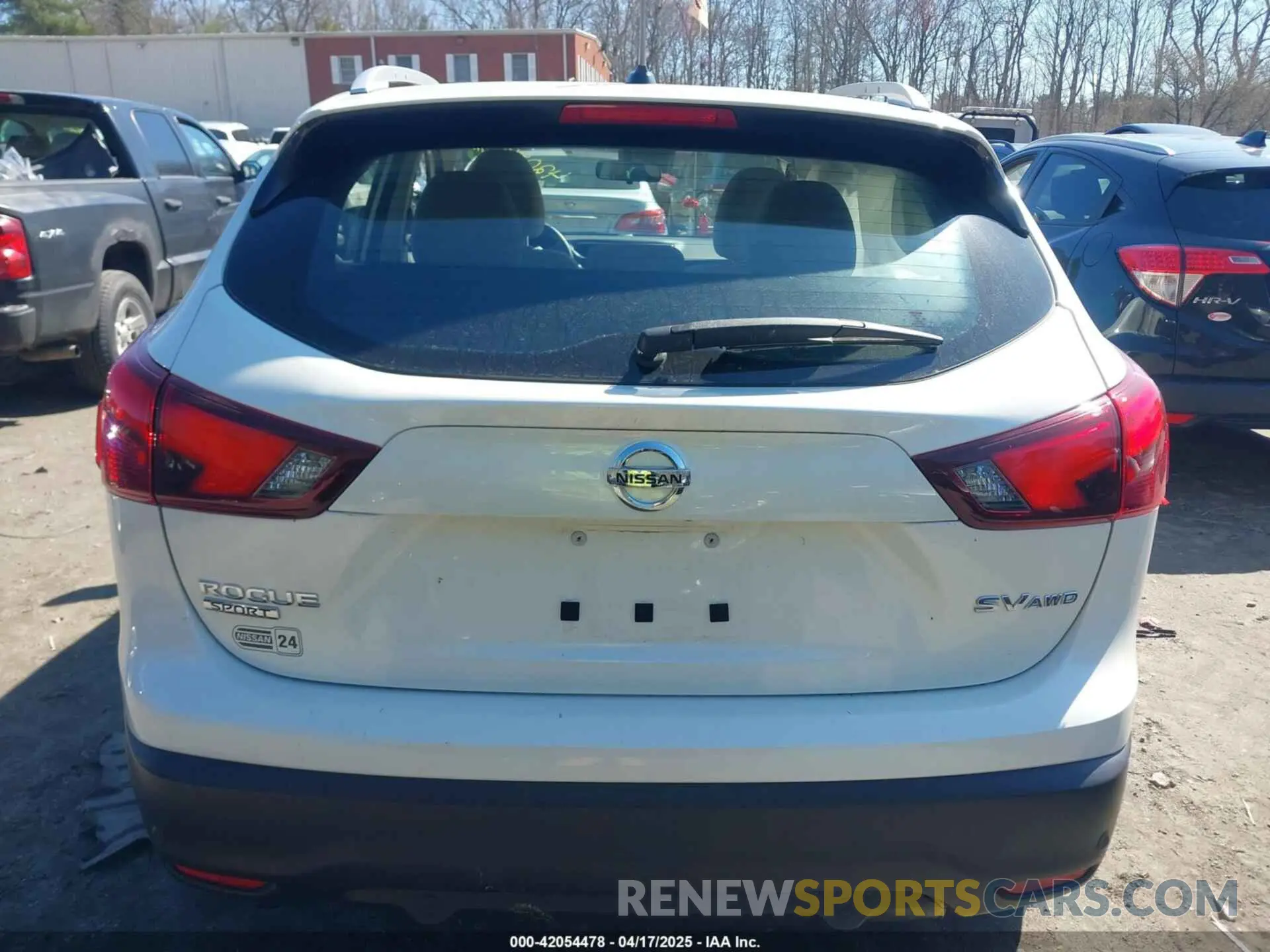 16 fotografías del automóvil dañado JN1BJ1CRXKW626633 NISSAN ROGUE SPORT 2019