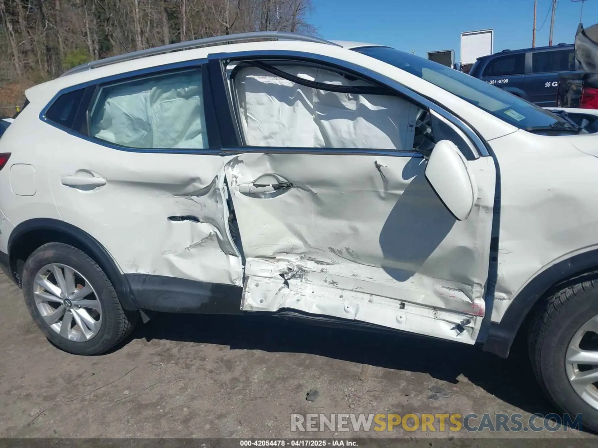 6 fotografías del automóvil dañado JN1BJ1CRXKW626633 NISSAN ROGUE SPORT 2019