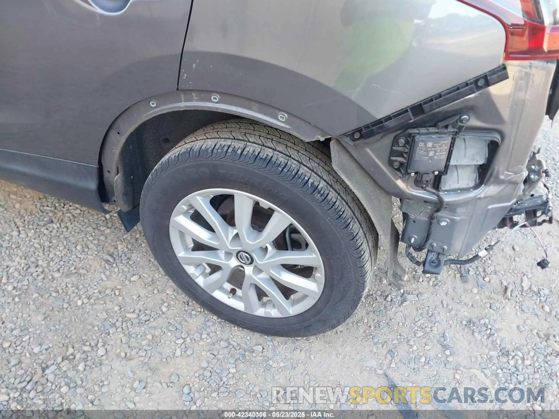 21 fotografías del automóvil dañado JN1BJ1CV0LW273561 NISSAN ROGUE SPORT 2020