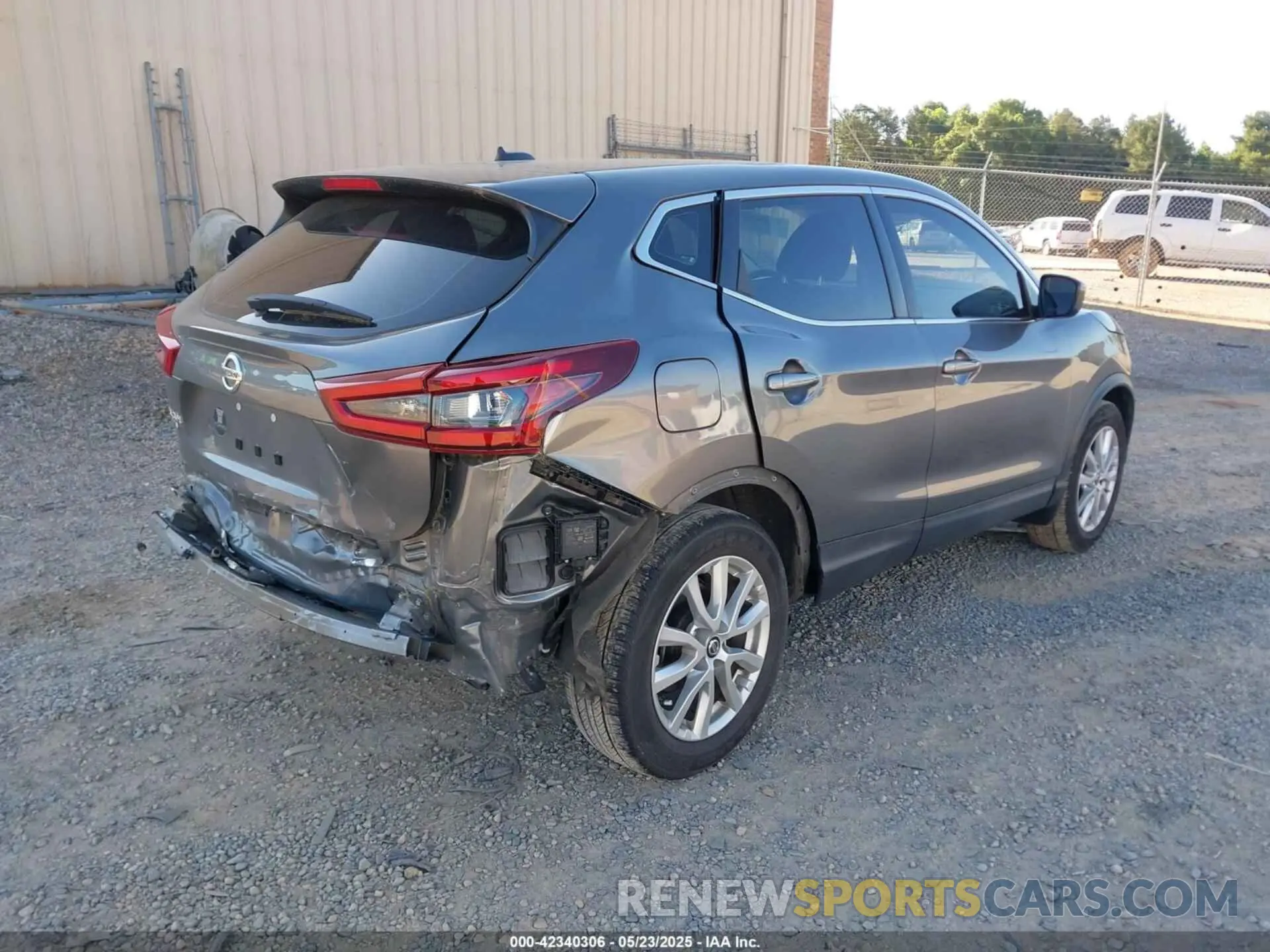 4 fotografías del automóvil dañado JN1BJ1CV0LW273561 NISSAN ROGUE SPORT 2020