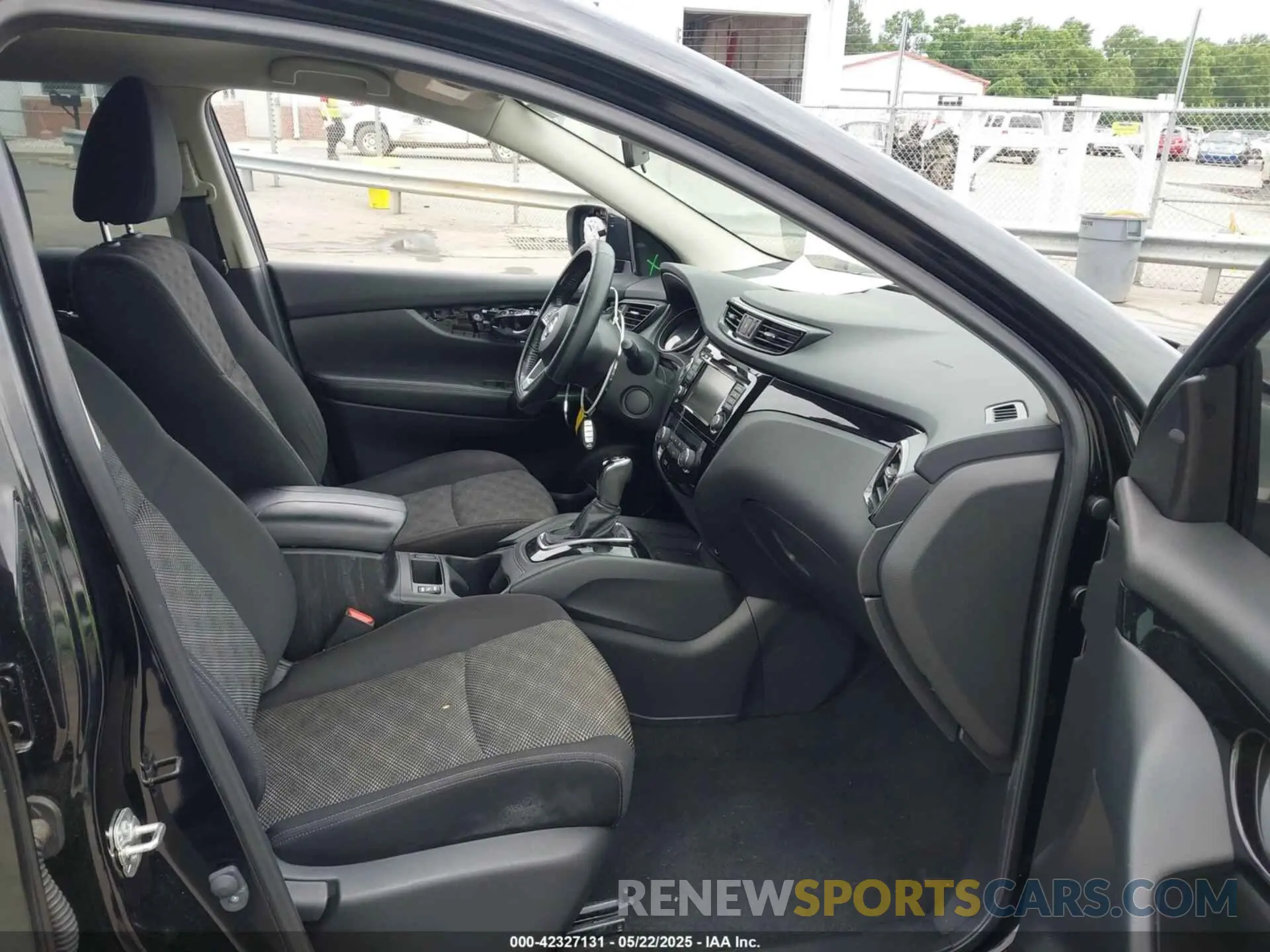 5 fotografías del automóvil dañado JN1BJ1CV0LW277349 NISSAN ROGUE SPORT 2020