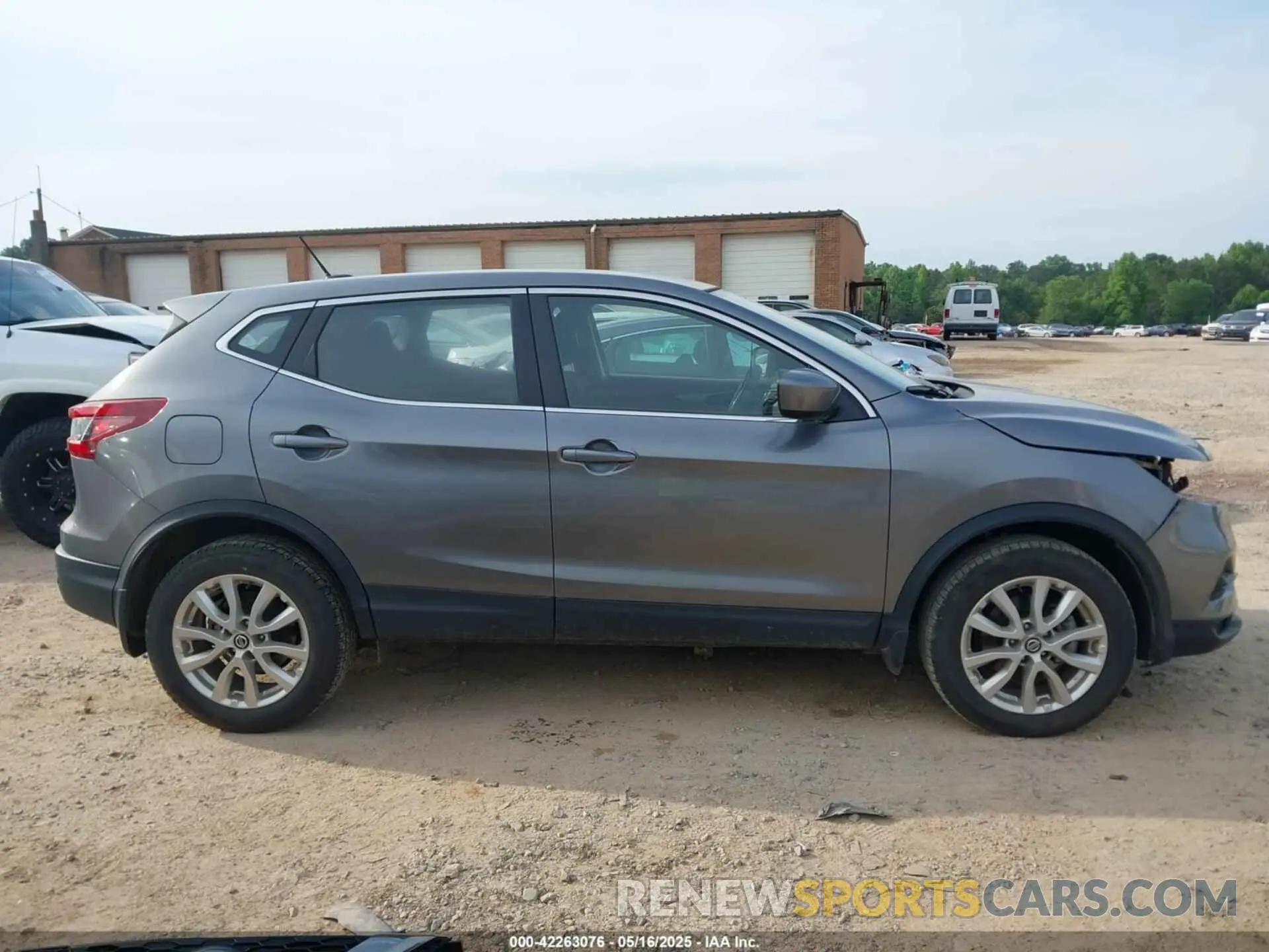 14 fotografías del automóvil dañado JN1BJ1CV0LW552198 NISSAN ROGUE SPORT 2020