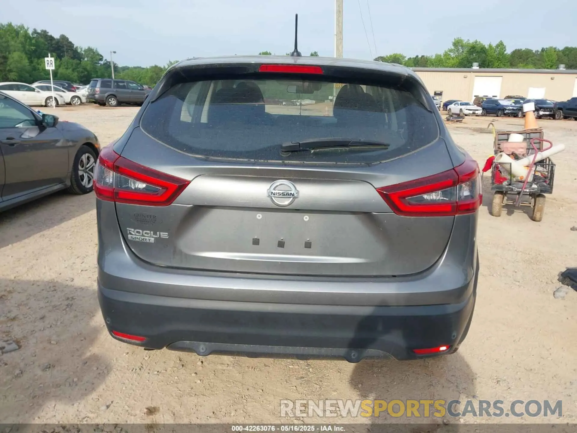 17 fotografías del automóvil dañado JN1BJ1CV0LW552198 NISSAN ROGUE SPORT 2020