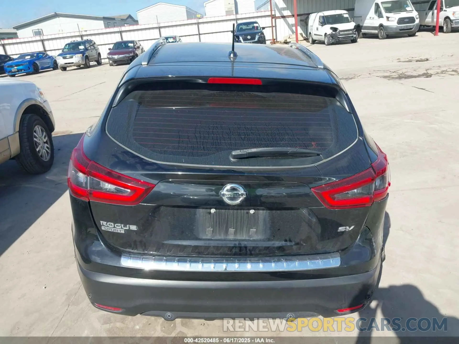 16 fotografías del automóvil dañado JN1BJ1CV2LW542238 NISSAN ROGUE SPORT 2020