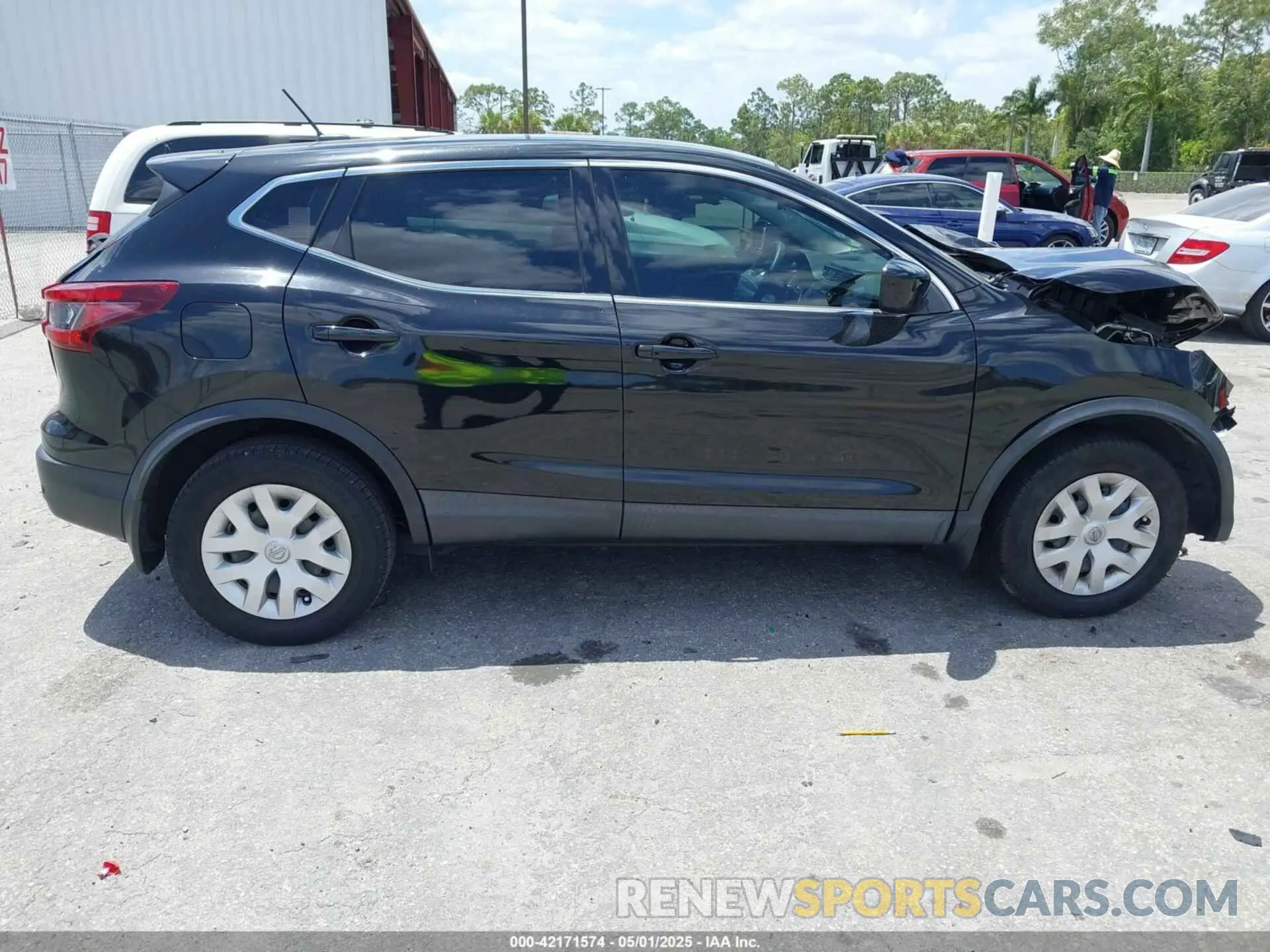 14 fotografías del automóvil dañado JN1BJ1CV3LW279077 NISSAN ROGUE SPORT 2020