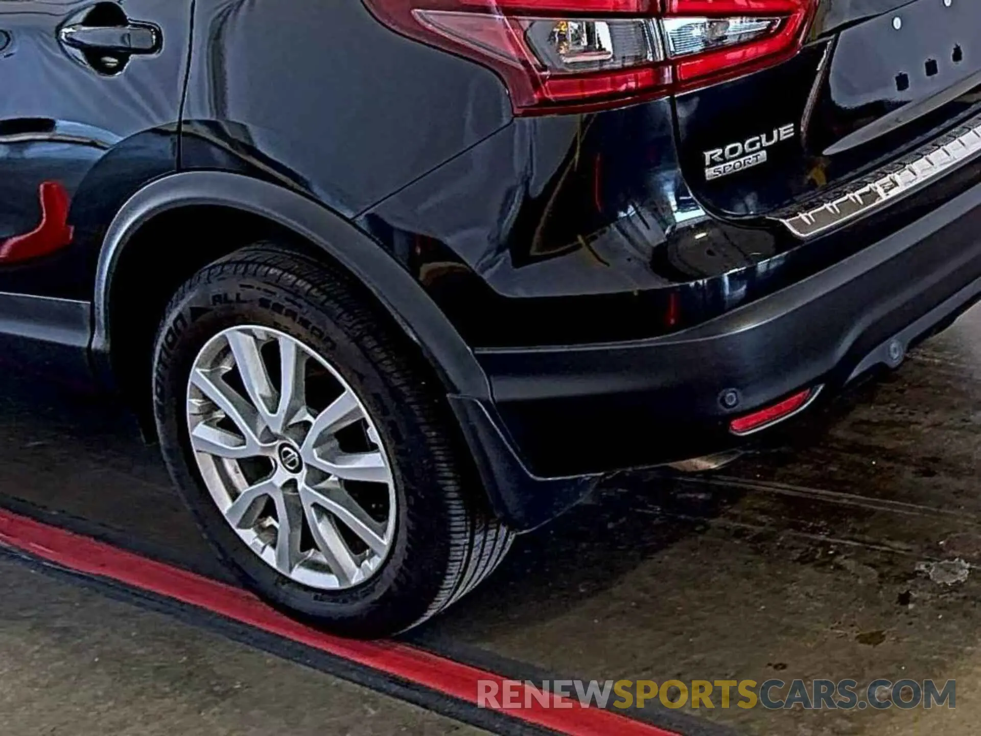 15 fotografías del automóvil dañado JN1BJ1CV3LW281928 NISSAN ROGUE SPORT 2020