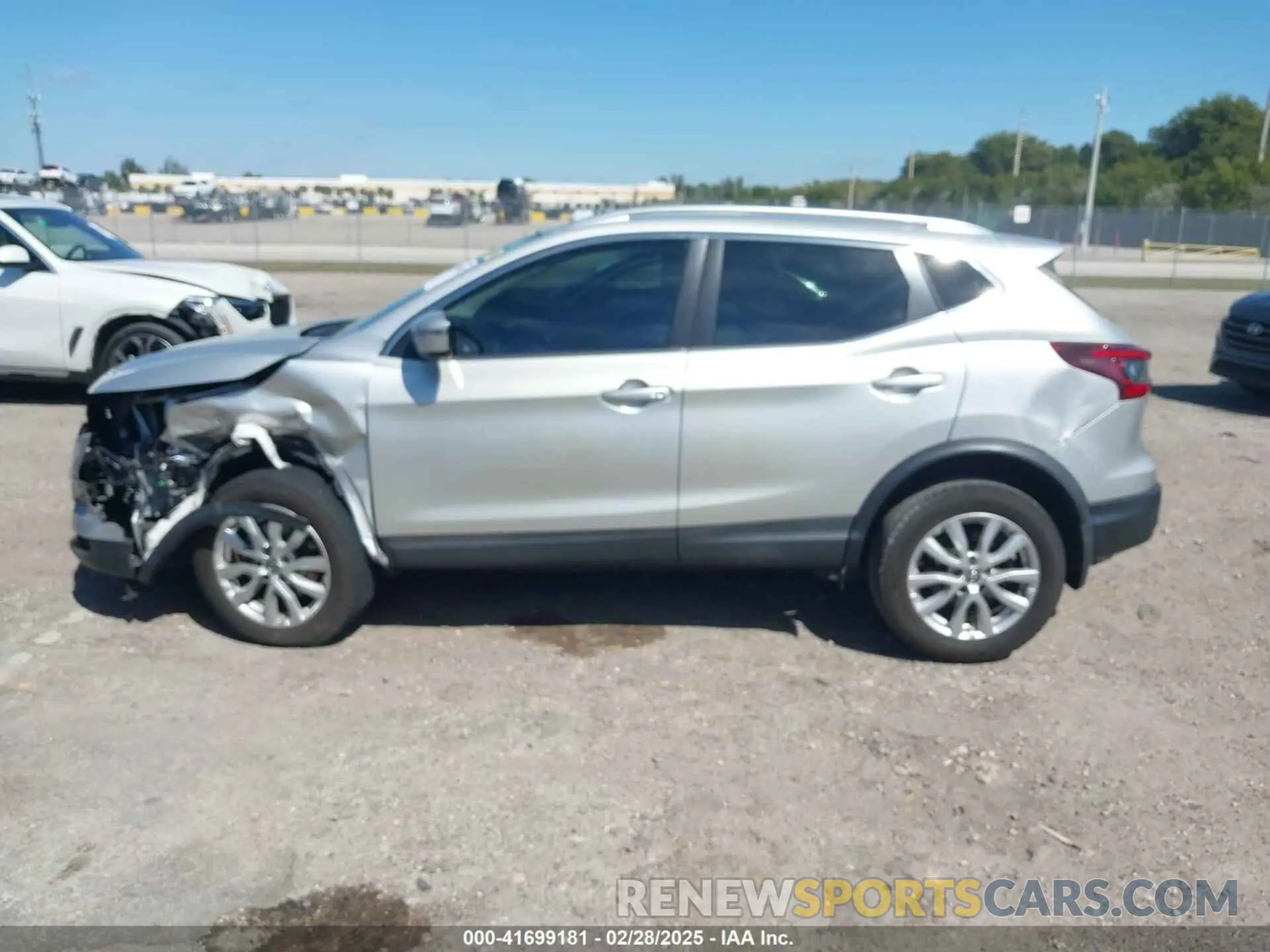 15 fotografías del automóvil dañado JN1BJ1CV3LW540658 NISSAN ROGUE SPORT 2020
