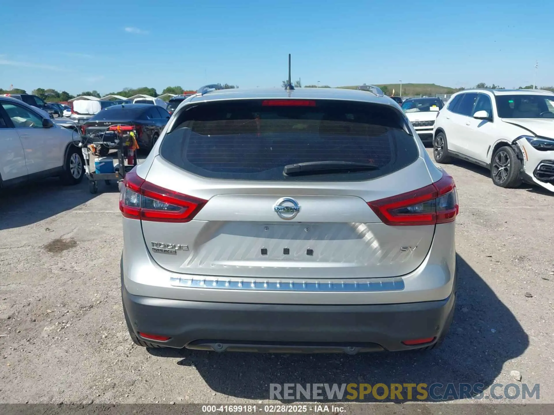 17 fotografías del automóvil dañado JN1BJ1CV3LW540658 NISSAN ROGUE SPORT 2020