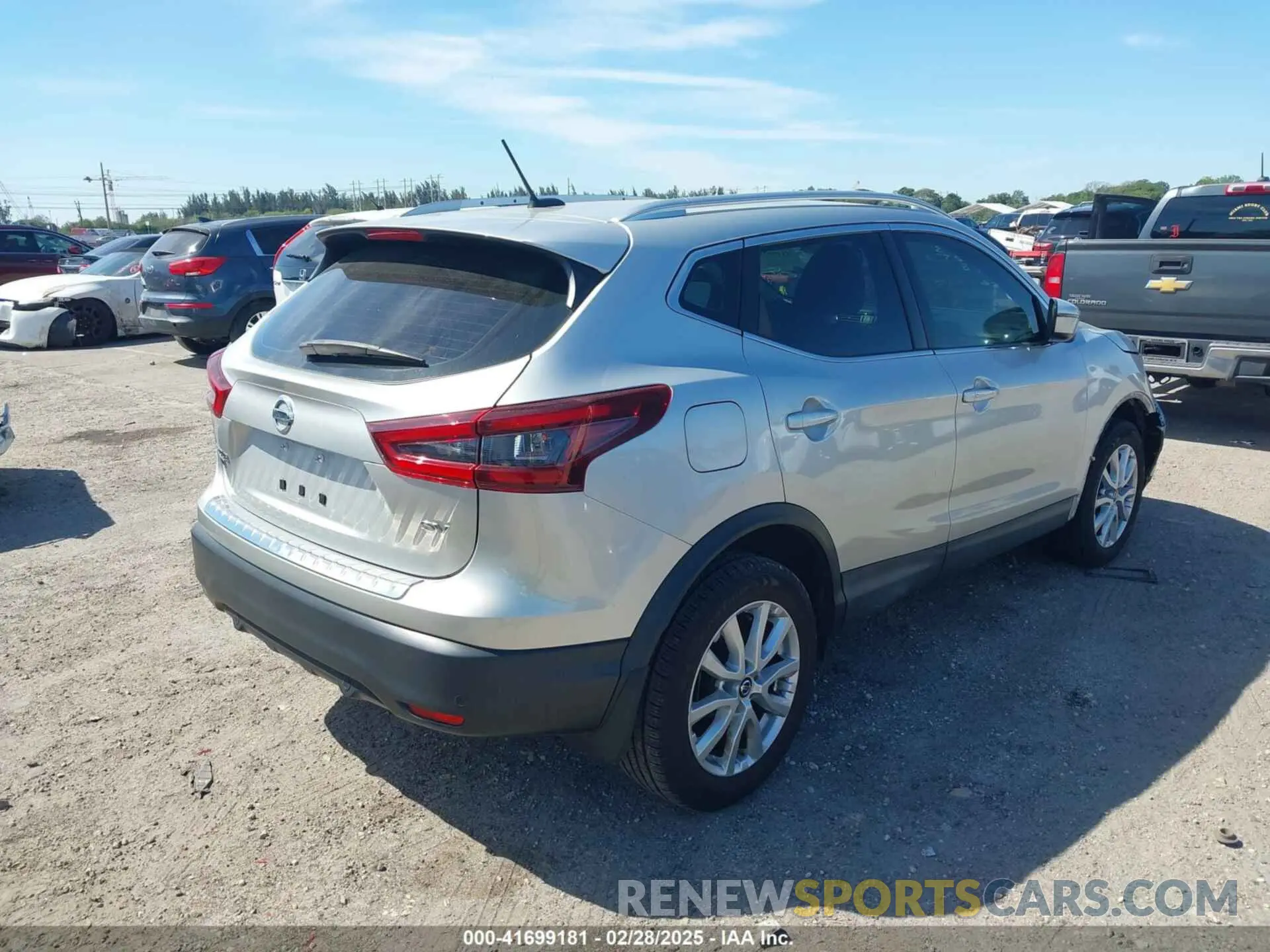 4 fotografías del automóvil dañado JN1BJ1CV3LW540658 NISSAN ROGUE SPORT 2020