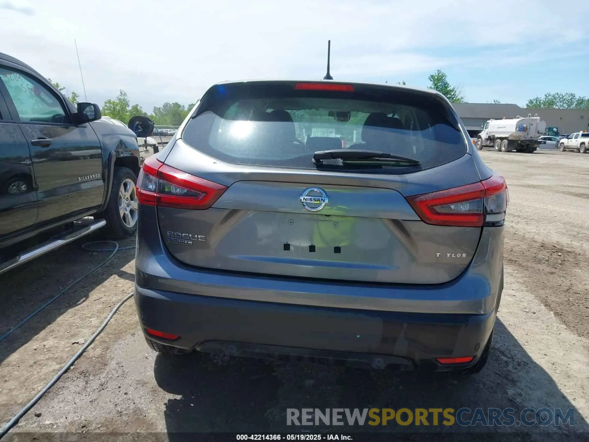 17 fotografías del automóvil dañado JN1BJ1CV4LW542550 NISSAN ROGUE SPORT 2020
