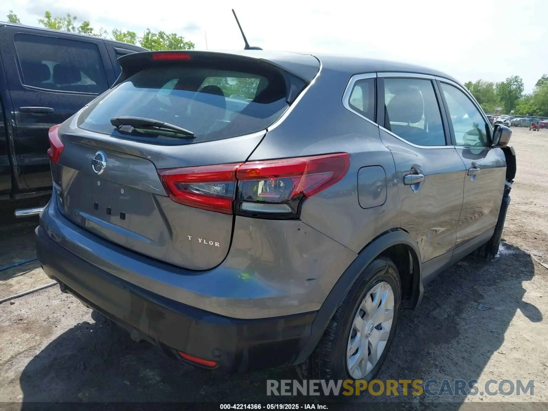 4 fotografías del automóvil dañado JN1BJ1CV4LW542550 NISSAN ROGUE SPORT 2020