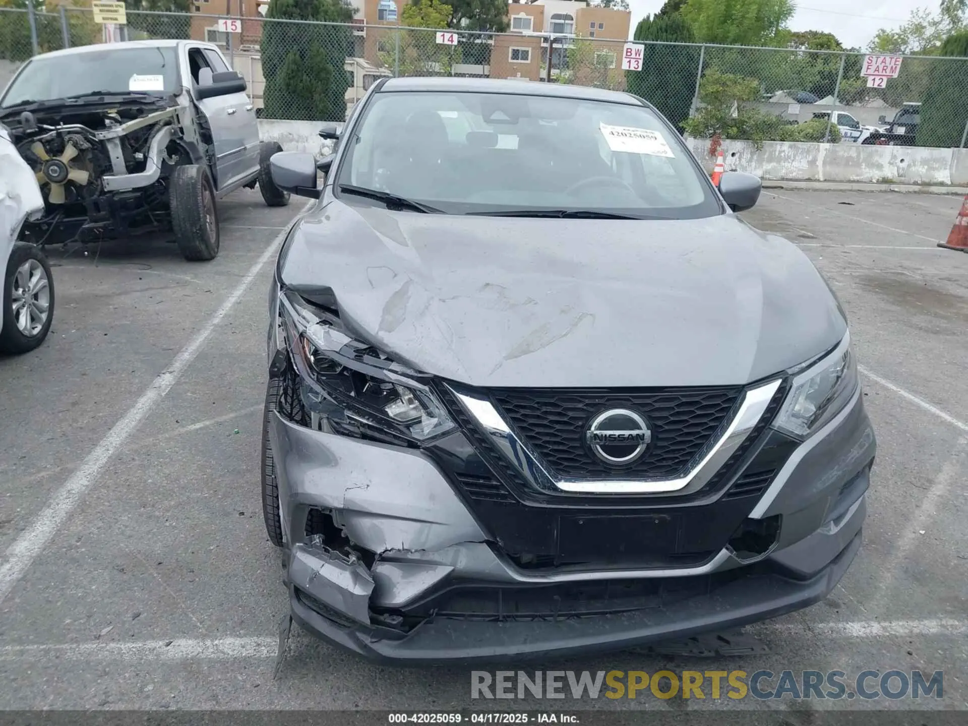 12 fotografías del automóvil dañado JN1BJ1CV7LW552649 NISSAN ROGUE SPORT 2020