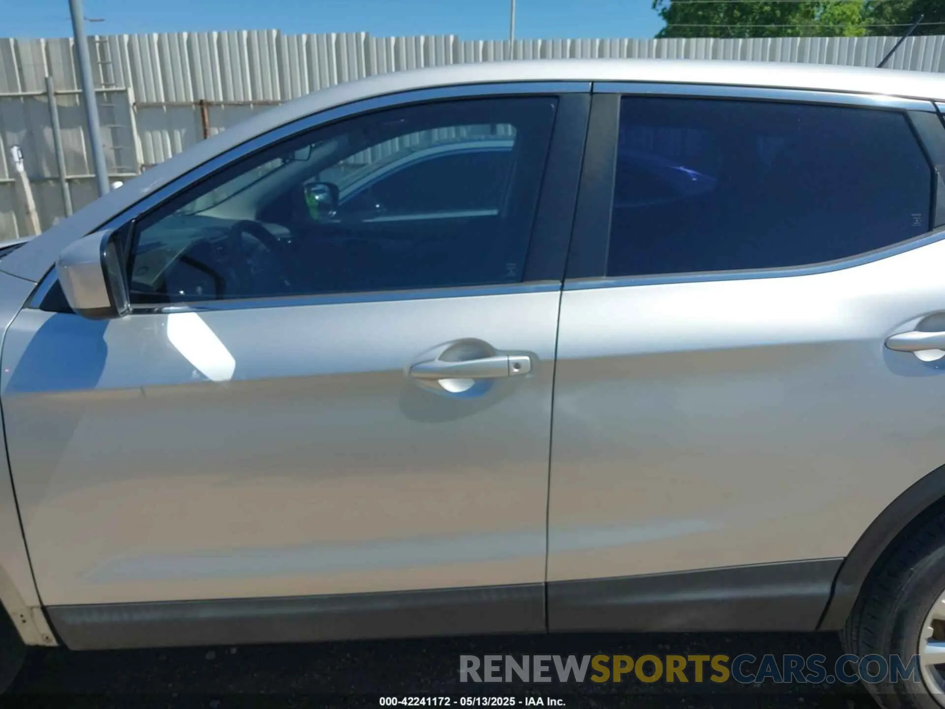 14 fotografías del automóvil dañado JN1BJ1CV8LW260556 NISSAN ROGUE SPORT 2020