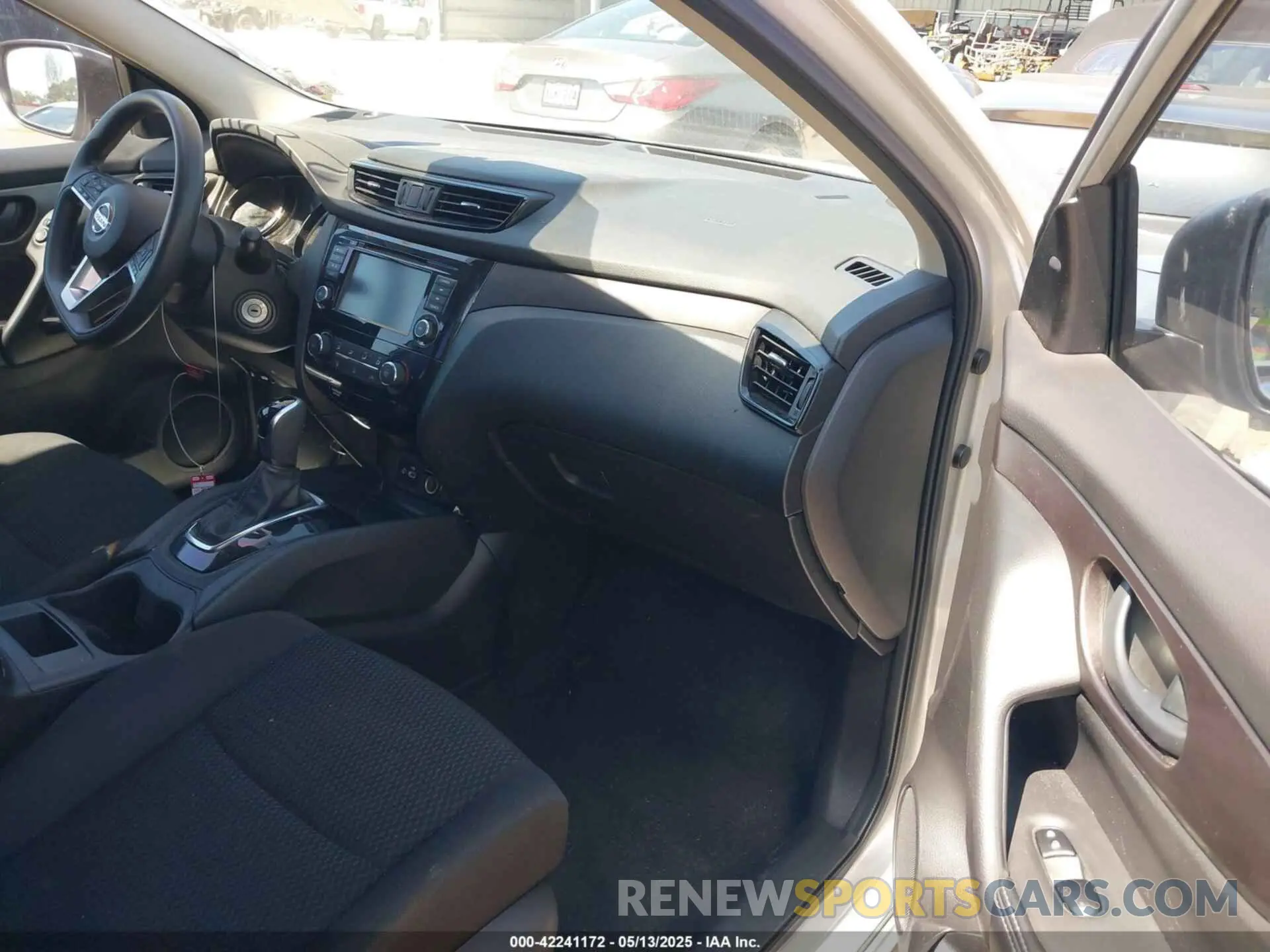 5 fotografías del automóvil dañado JN1BJ1CV8LW260556 NISSAN ROGUE SPORT 2020