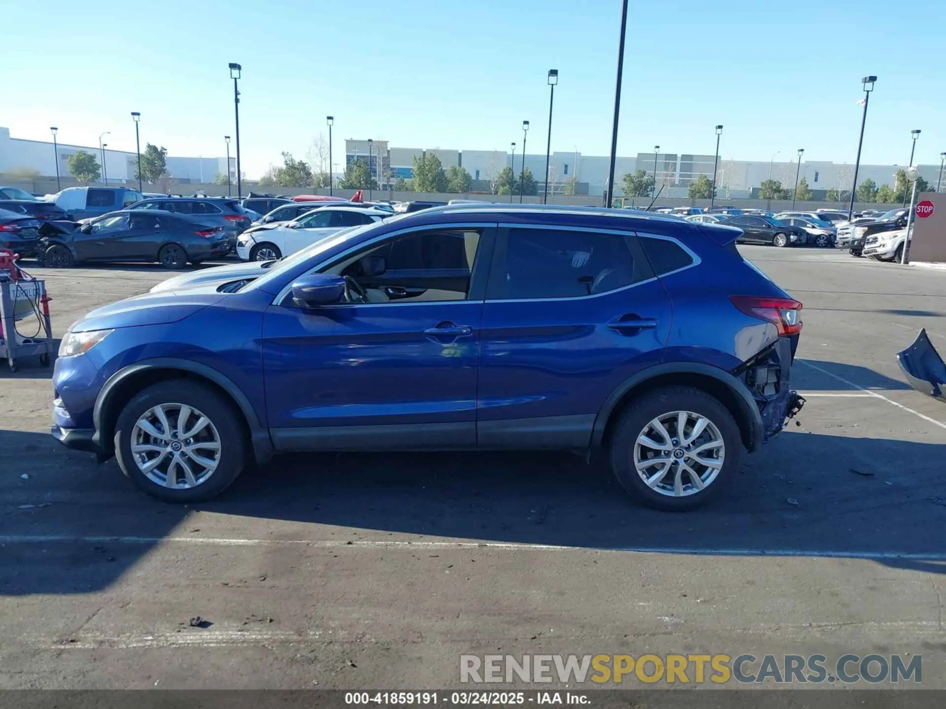 15 fotografías del automóvil dañado JN1BJ1CV8LW270536 NISSAN ROGUE SPORT 2020