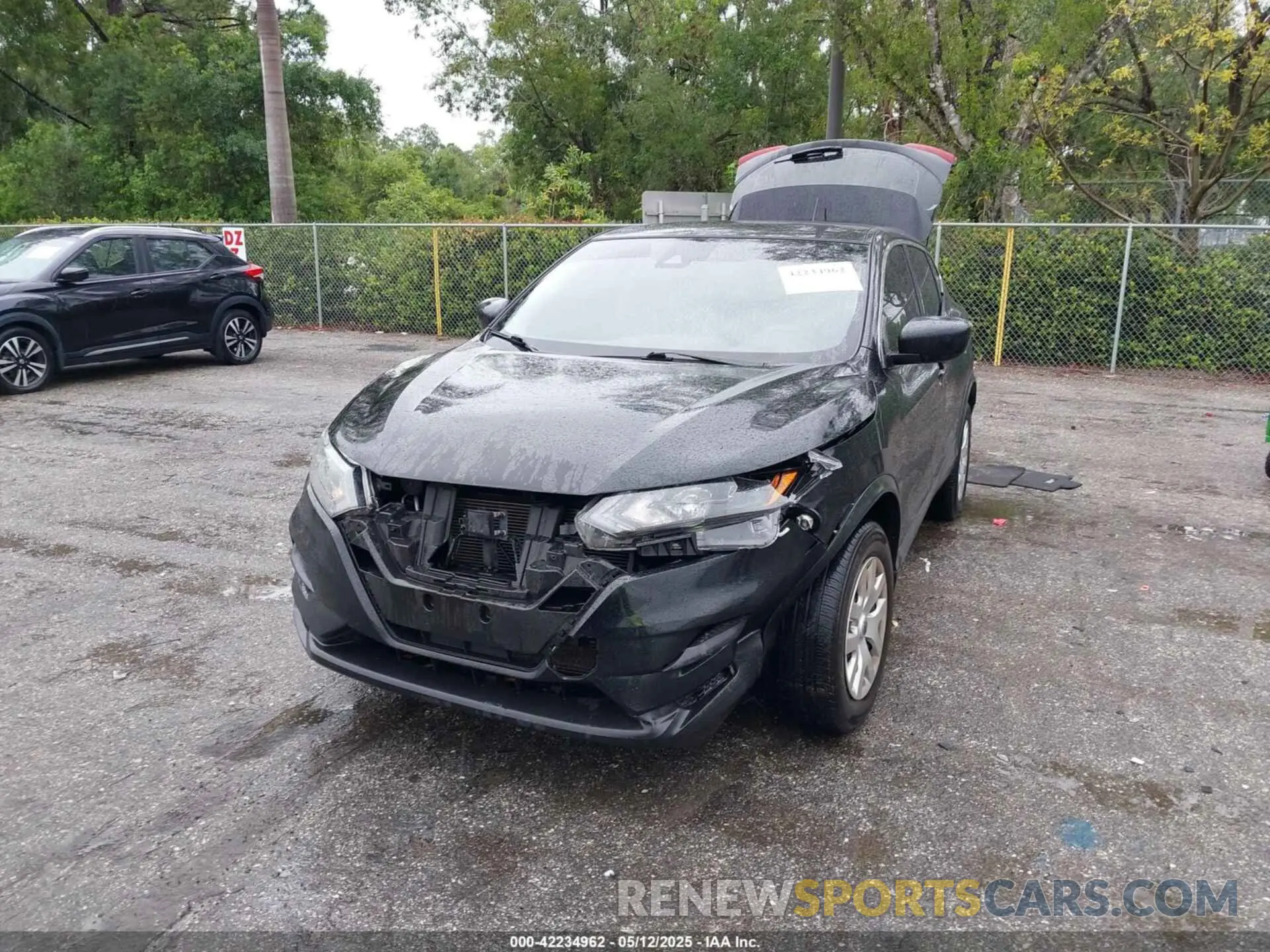 12 fotografías del automóvil dañado JN1BJ1CV8LW548013 NISSAN ROGUE SPORT 2020